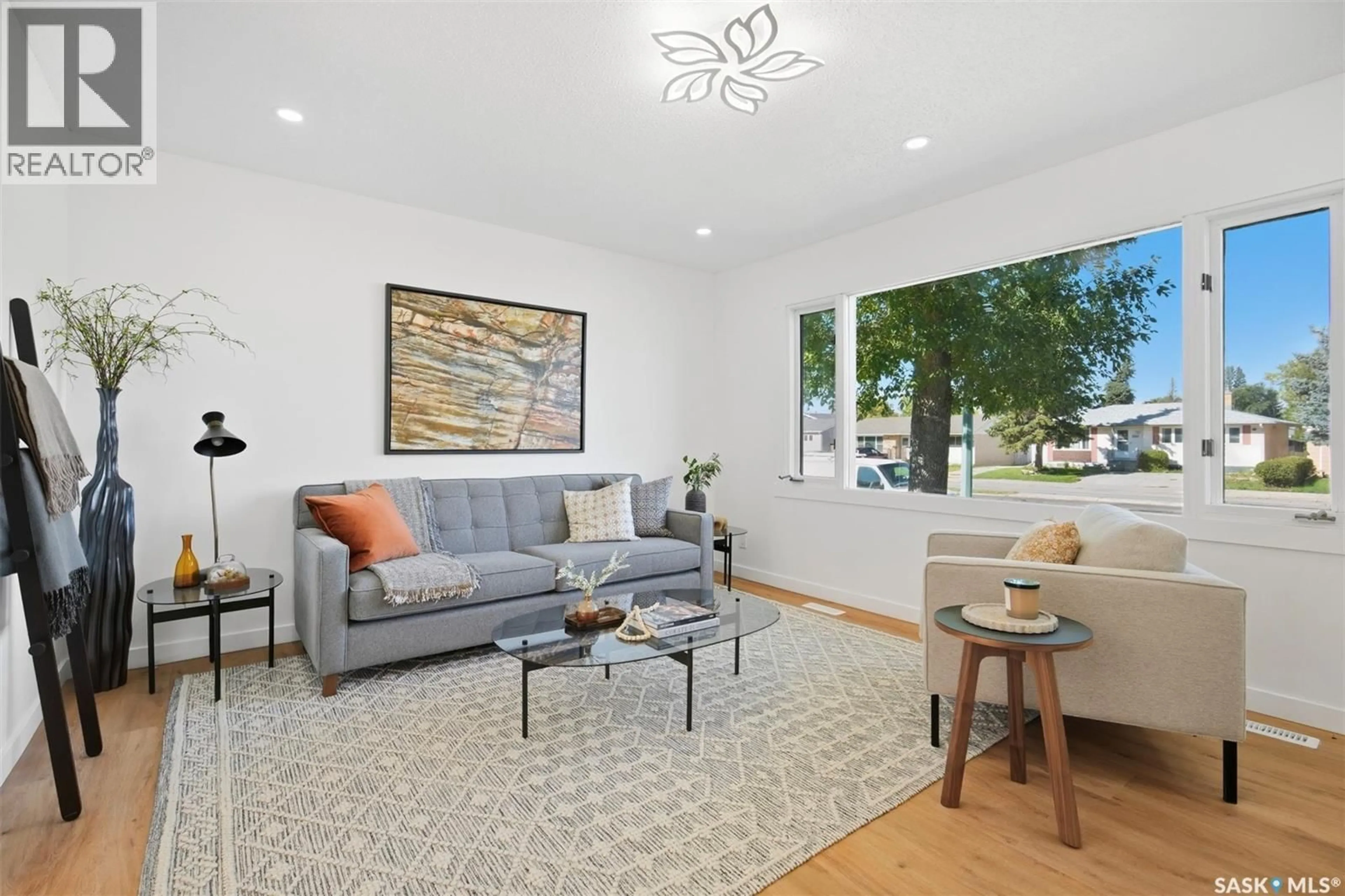 Living room with furniture, unknown for 3805 DIEFENBAKER DRIVE, Saskatoon Saskatchewan S7L5C6