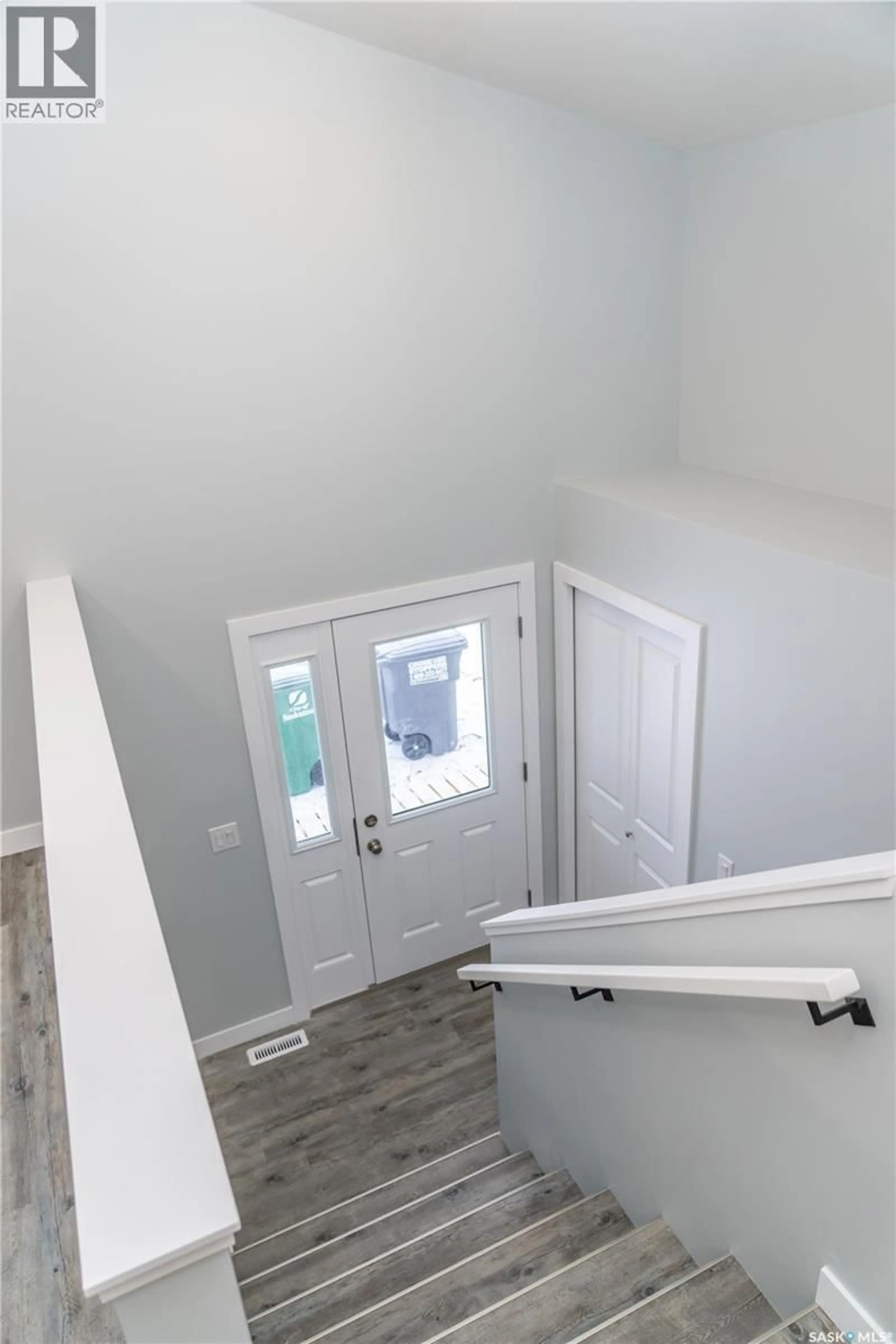 Indoor entryway for 306 STEHWIEN STREET, Saskatoon Saskatchewan S7W1P3