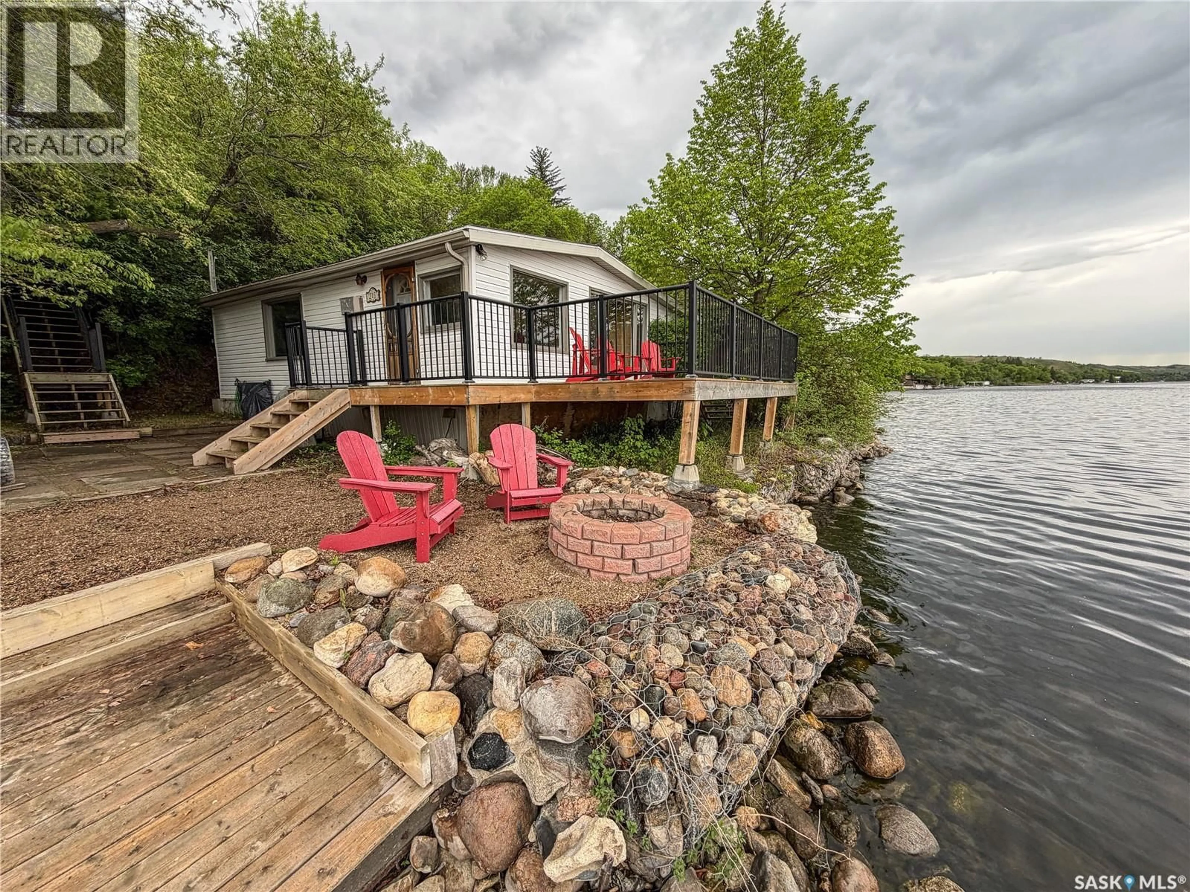 Patio, water/lake/river/ocean view for 216 OSMENT AVENUE, Katepwa Beach Saskatchewan S0G2Y0