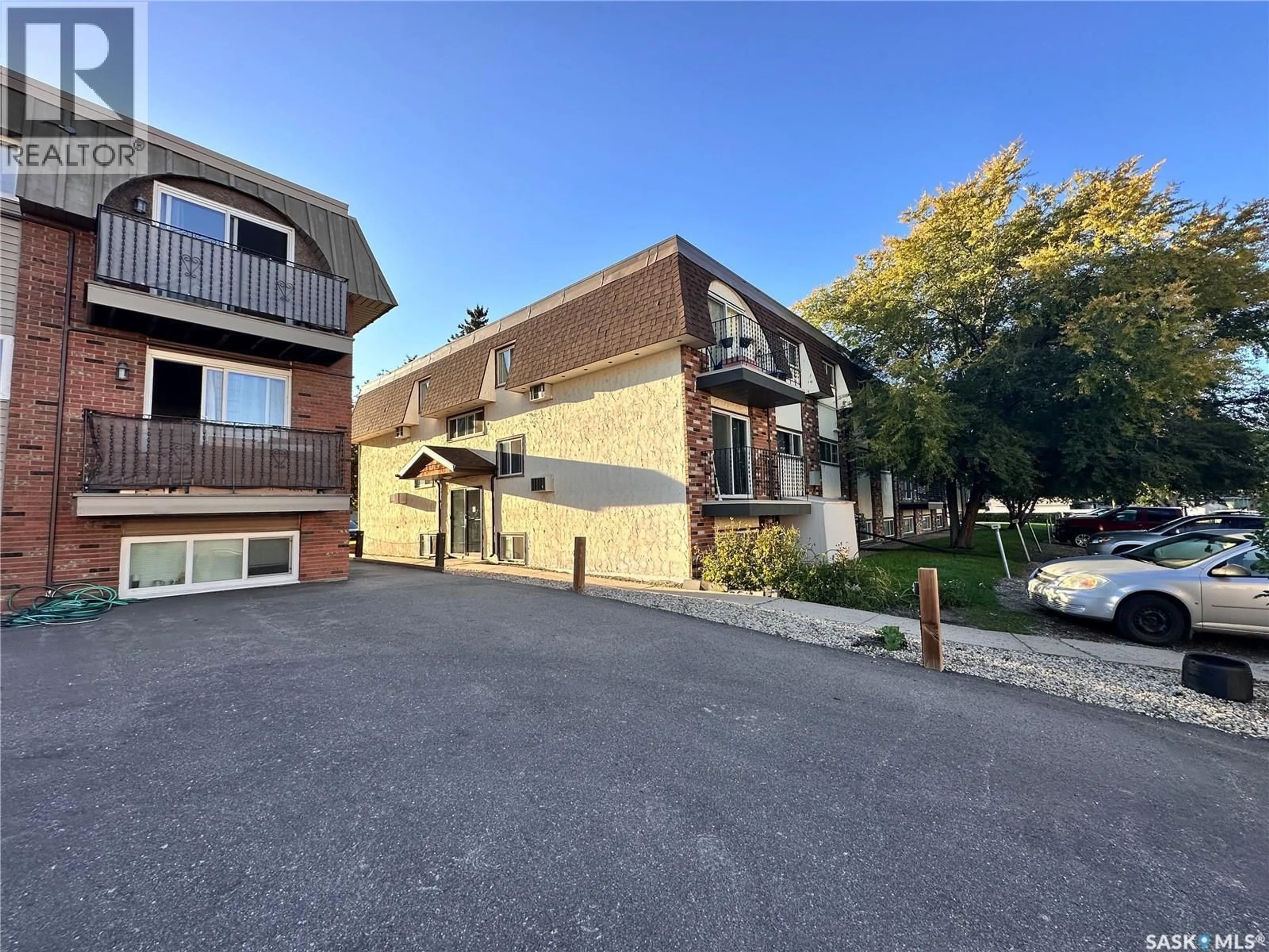 A pic from outside/outdoor area/front of a property/back of a property/a pic from drone, street for 2 3825 LUTHER PLACE, Saskatoon Saskatchewan S7H4B1