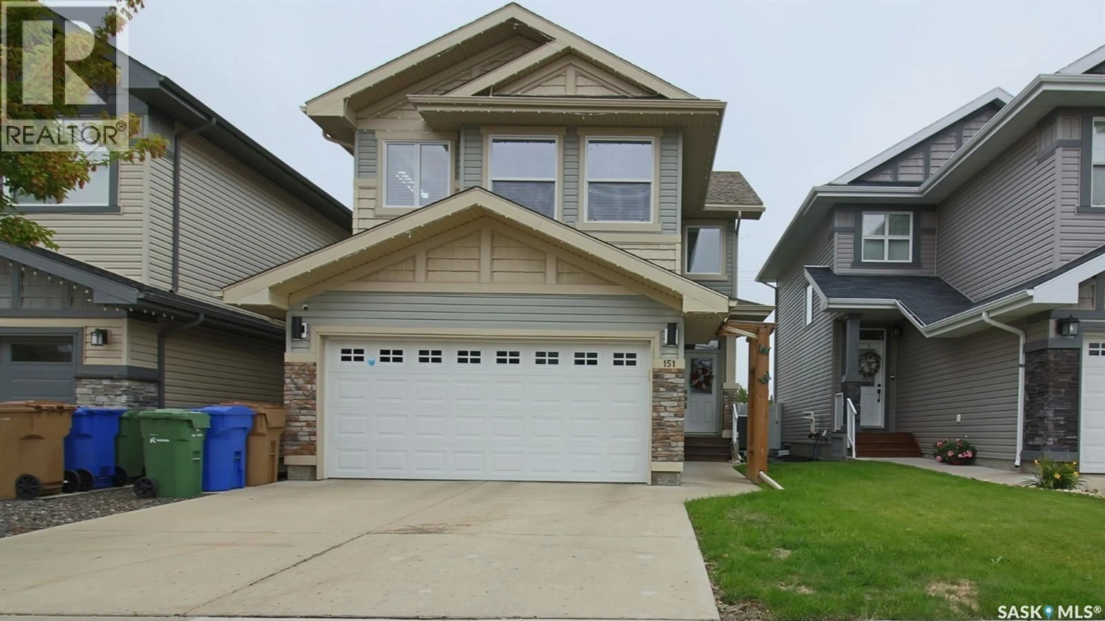 Home with vinyl exterior material, street for 151 POPLAR BLUFF CRESCENT, Regina Saskatchewan S4Y0B4