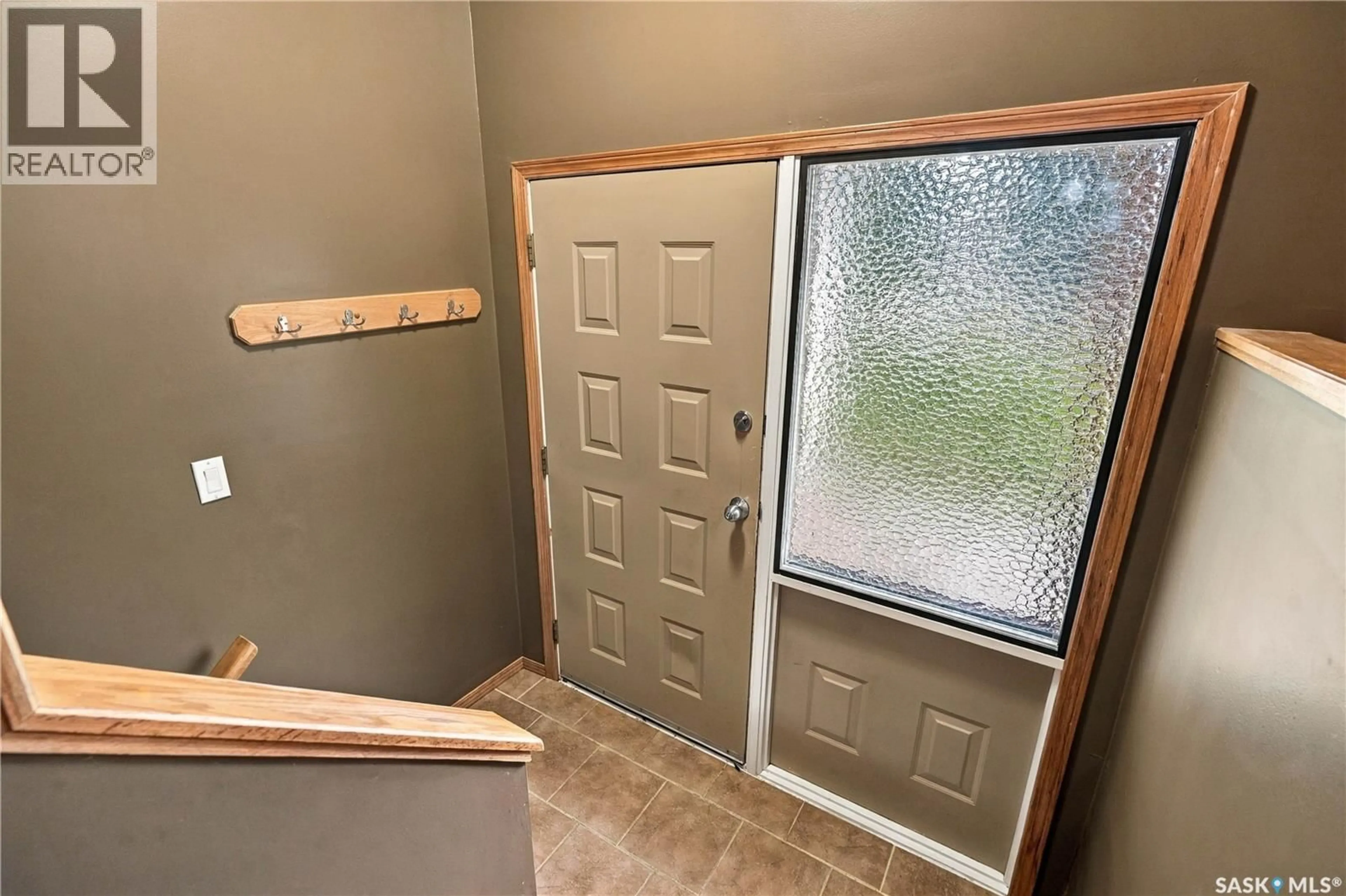 Indoor entryway for 31 ECHO DRIVE, Fort Qu'Appelle Saskatchewan S0G1S0