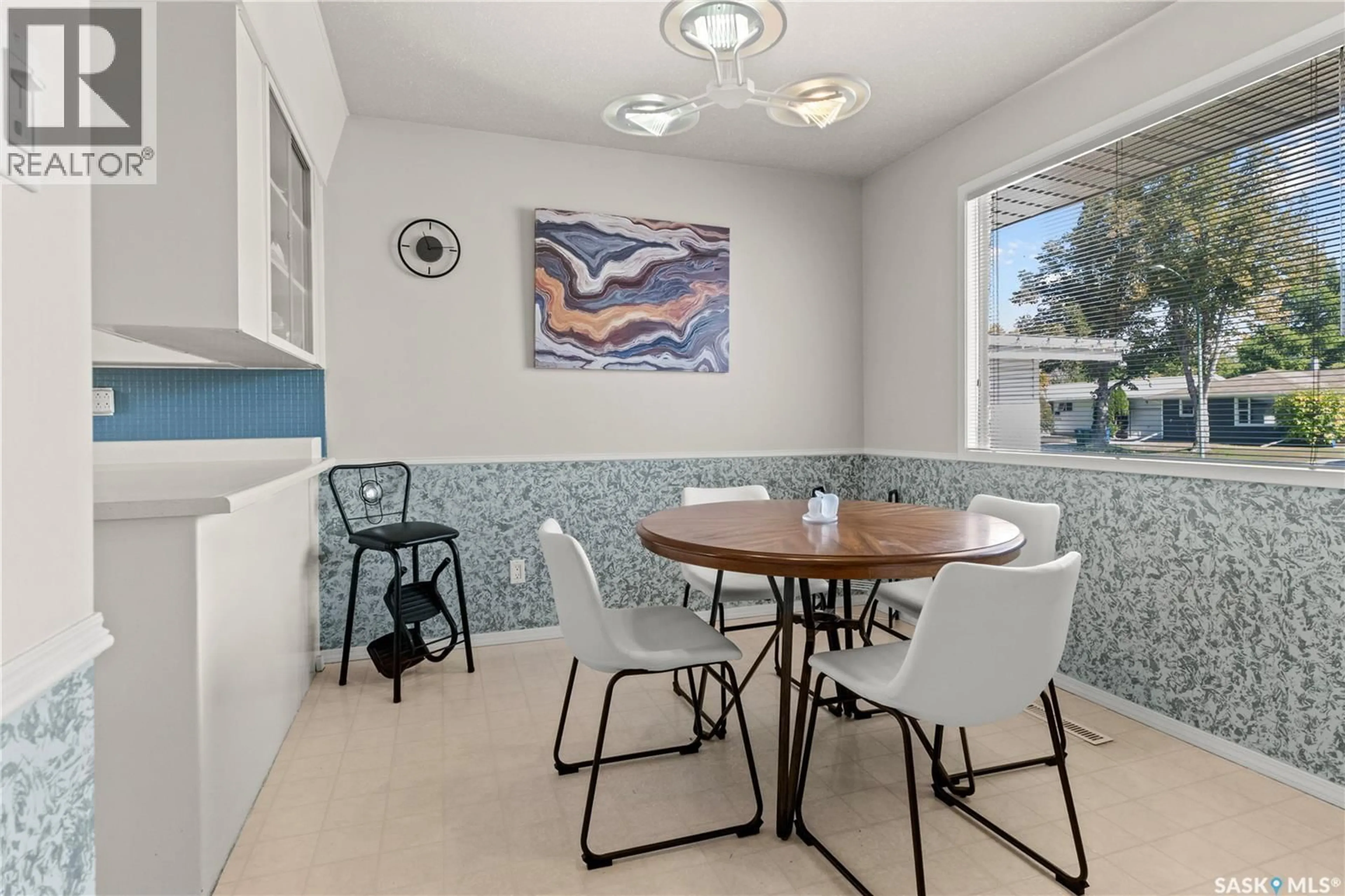 Dining room, ceramic/tile floor for 1524 ARGYLE AVENUE, Saskatoon Saskatchewan S7H2W5