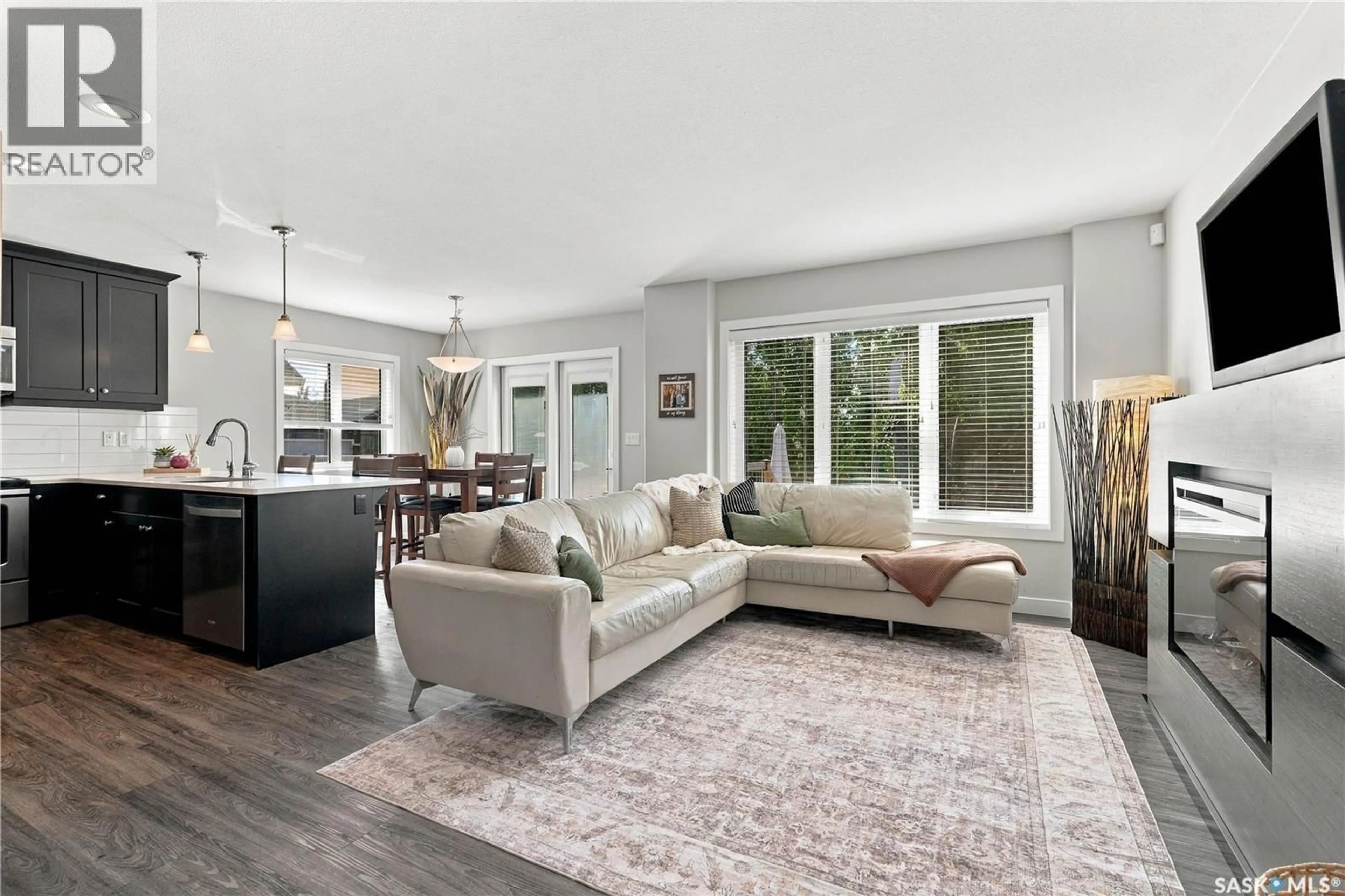 Living room with furniture, unknown for 554 KOLYNCHUK CRESCENT, Saskatoon Saskatchewan S7T0V9