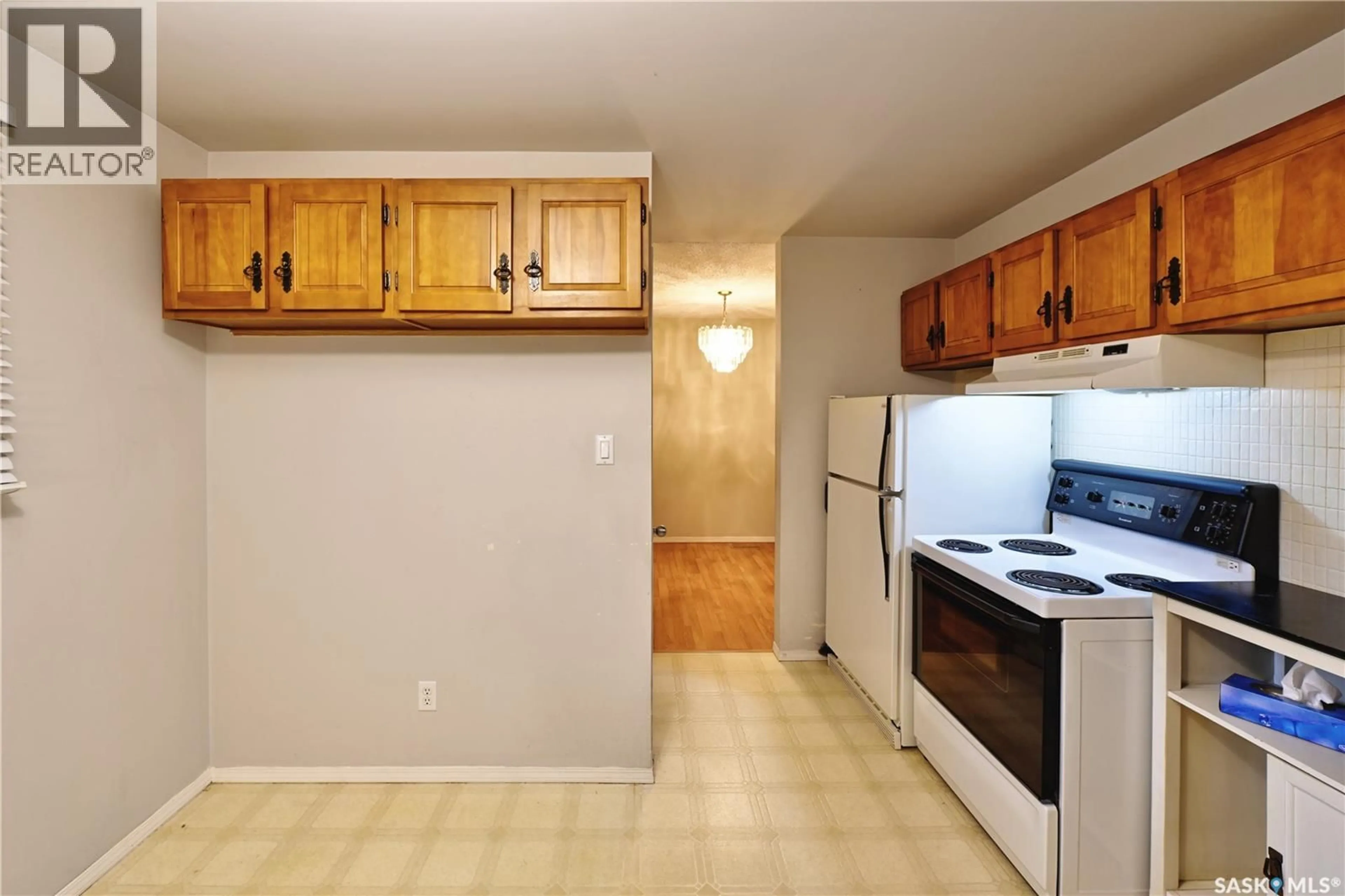 Standard kitchen, unknown for 321 WINNIPEG AVENUE, Saskatoon Saskatchewan S7L3P3