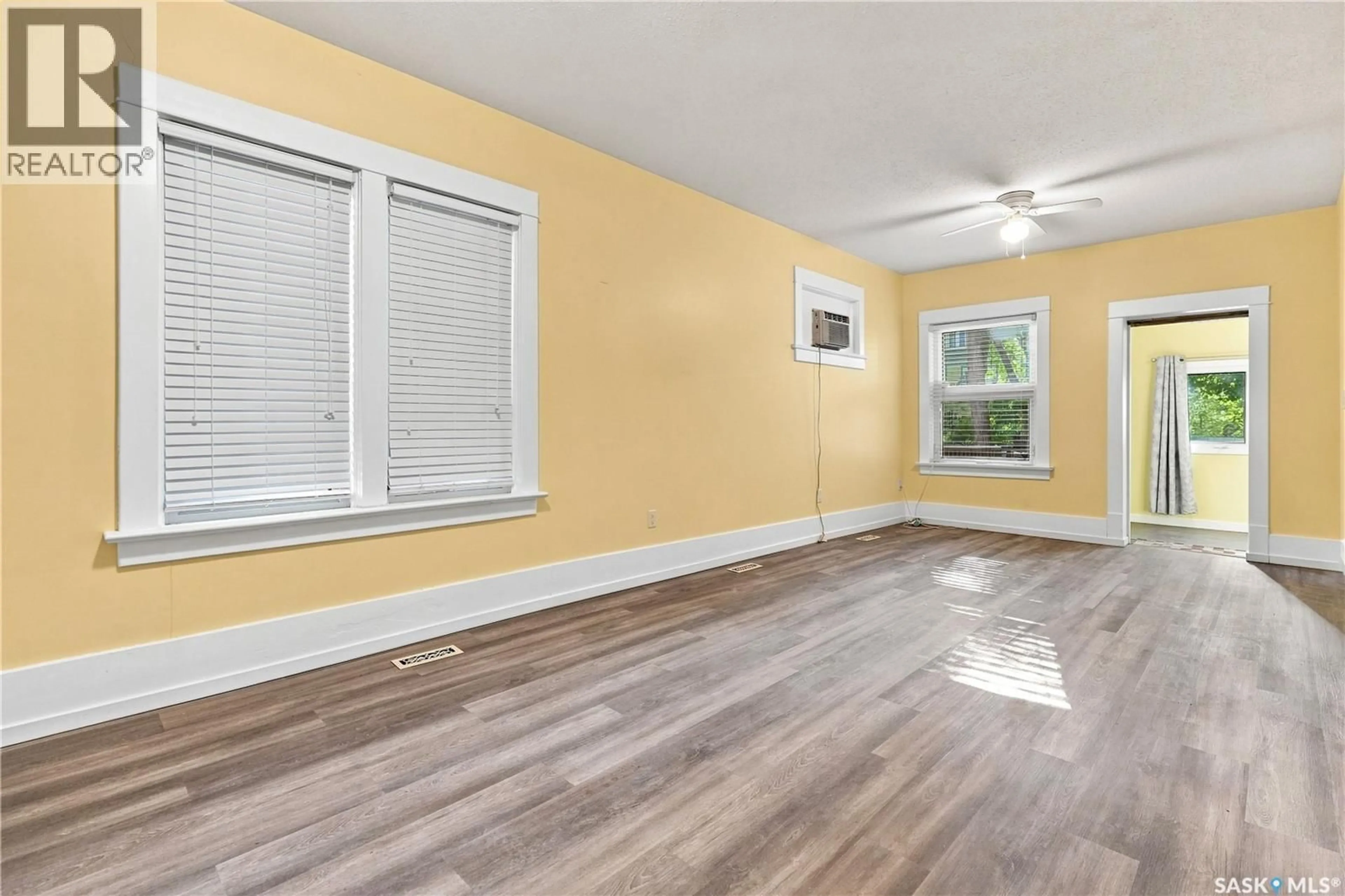 A pic of a room for 2229 GARNET STREET, Regina Saskatchewan S4T3A1
