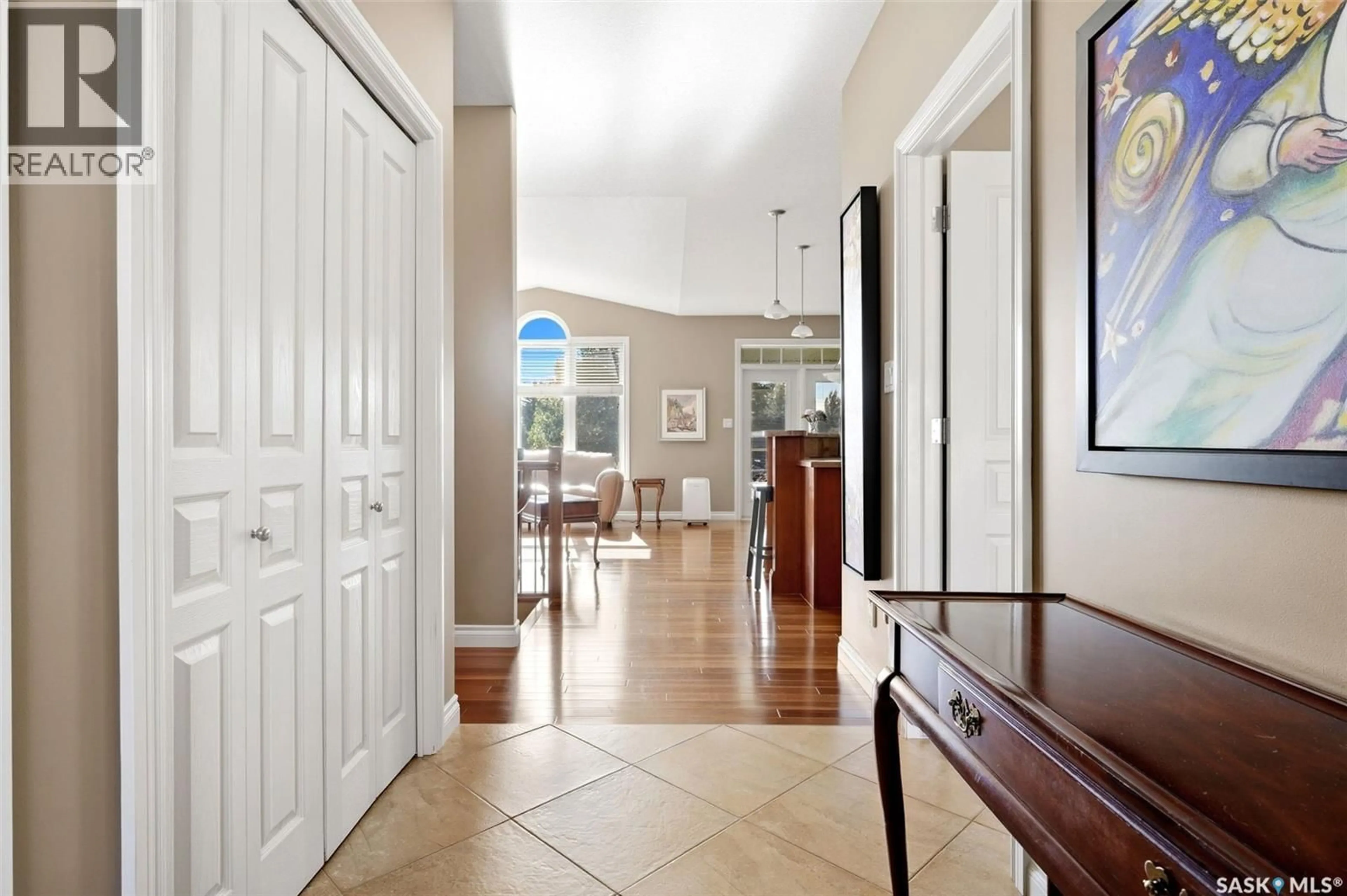 Indoor entryway for 2219 GARDINER PLACE, Regina Saskatchewan S4V1G4