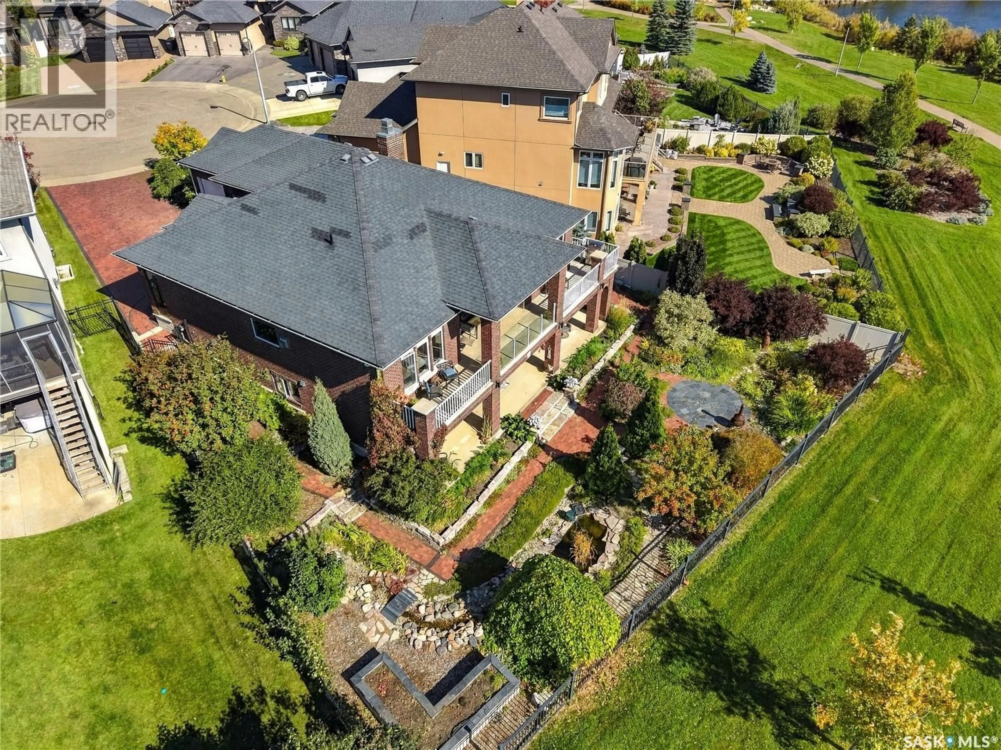 A pic from outside/outdoor area/front of a property/back of a property/a pic from drone, unknown for 526 HARTLEY TERRACE, Saskatoon Saskatchewan S7T0E6