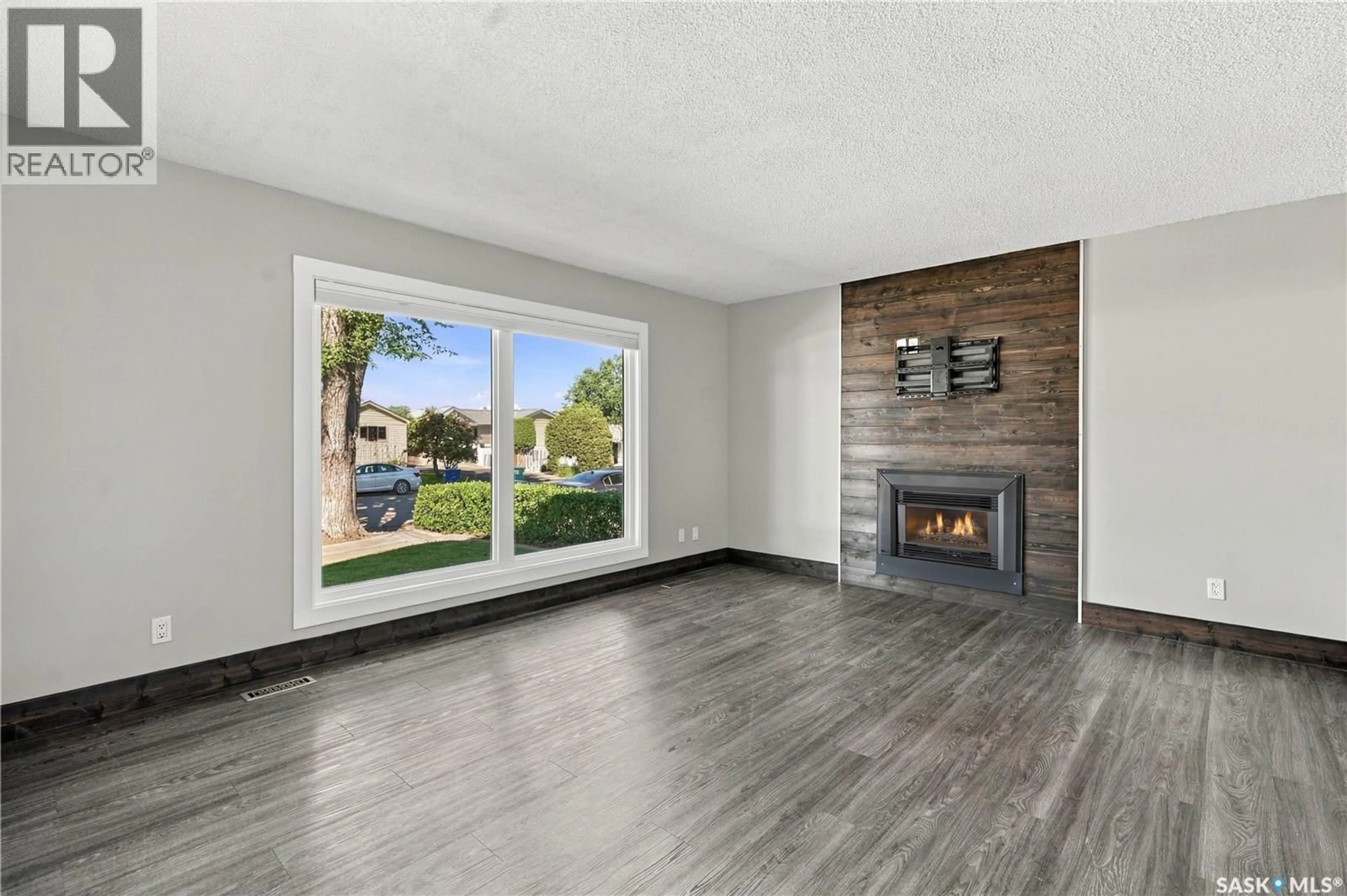 A pic of a room for 326 VANCOUVER AVENUE, Saskatoon Saskatchewan S7L3P6