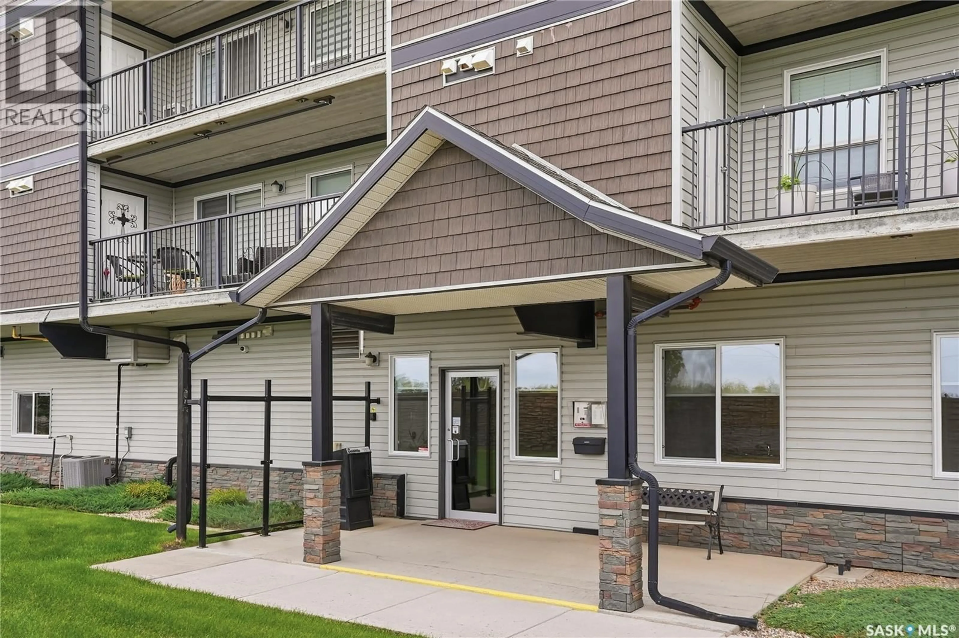 Patio, unknown for 407 135 BEAUDRY CRESCENT, Martensville Saskatchewan S0K2T1