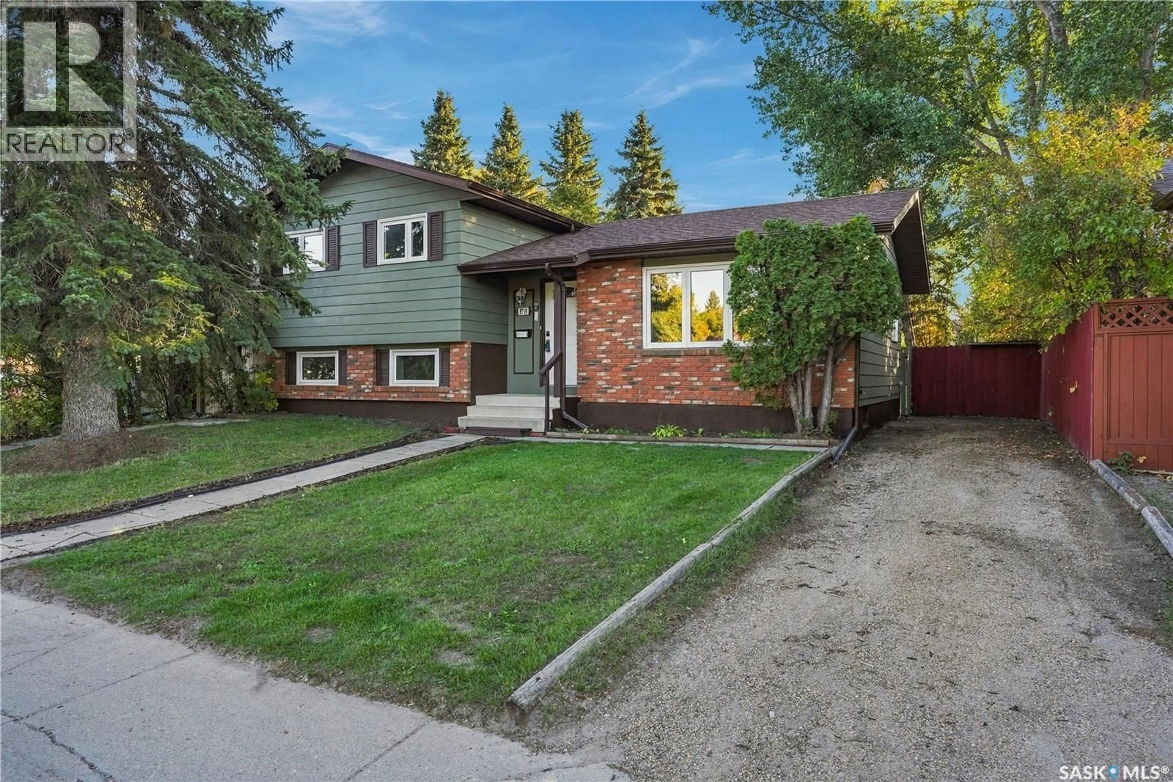 Home with brick exterior material, street for E - 3718 TAYLOR STREET, Saskatoon Saskatchewan S7H5J3