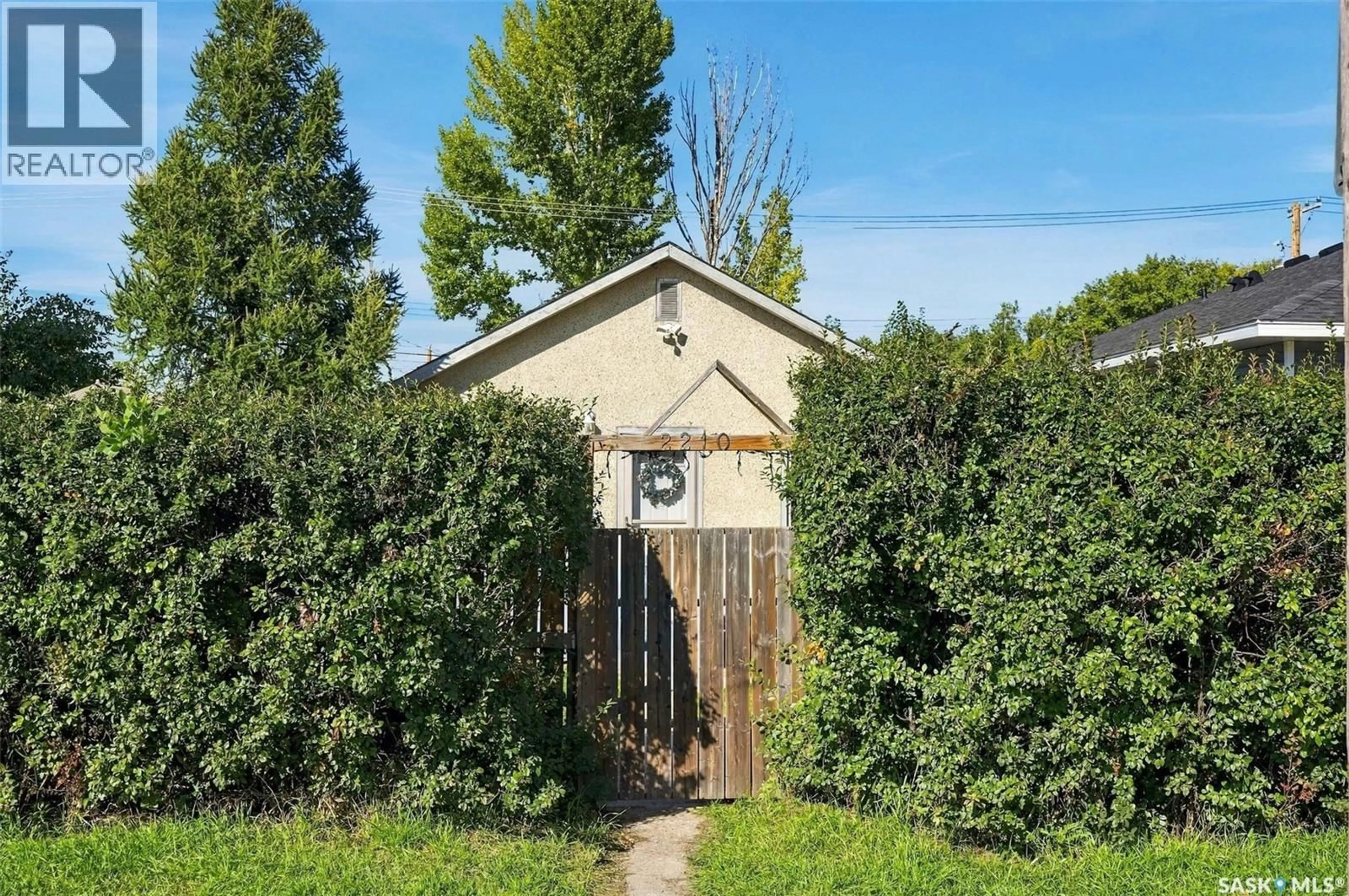 Shed for 2210 20TH STREET, Saskatoon Saskatchewan S7M1B1