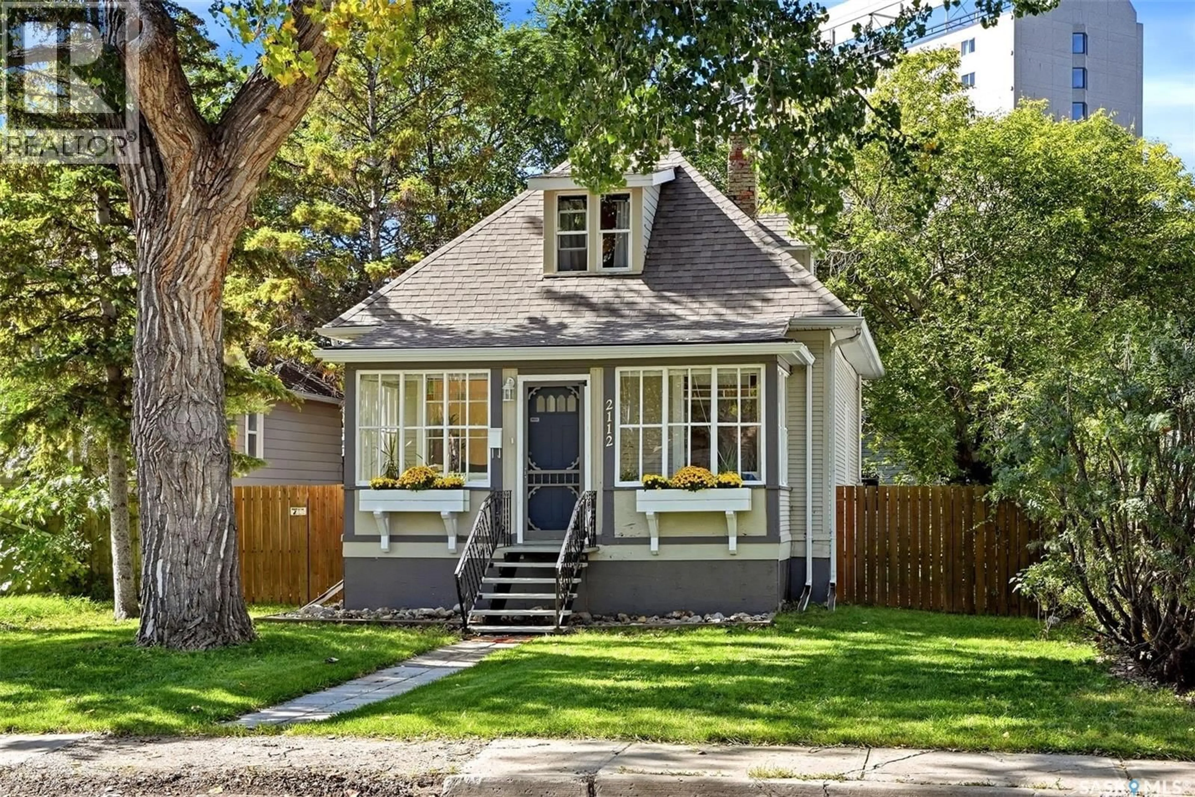 Home with vinyl exterior material, street for 2112 WALLACE STREET, Regina Saskatchewan S4N4A5