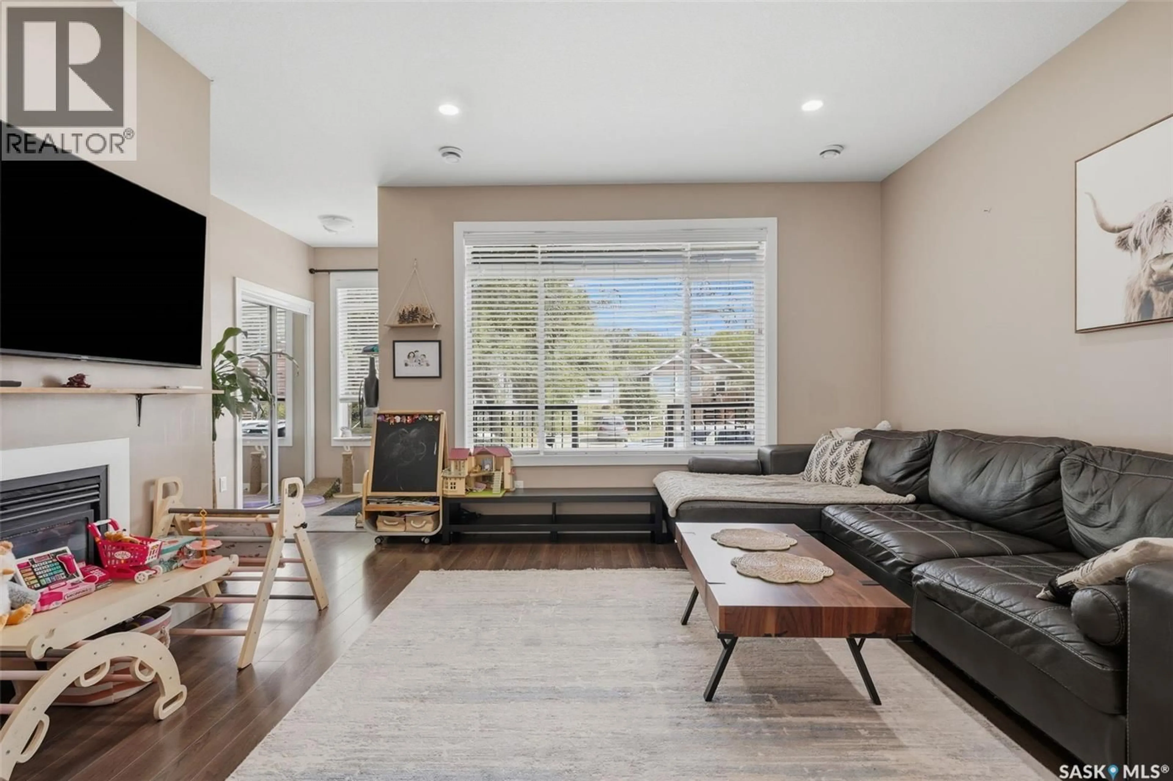 Living room with furniture, unknown for 1448 MCINTOSH STREET, Regina Saskatchewan S4T5C3