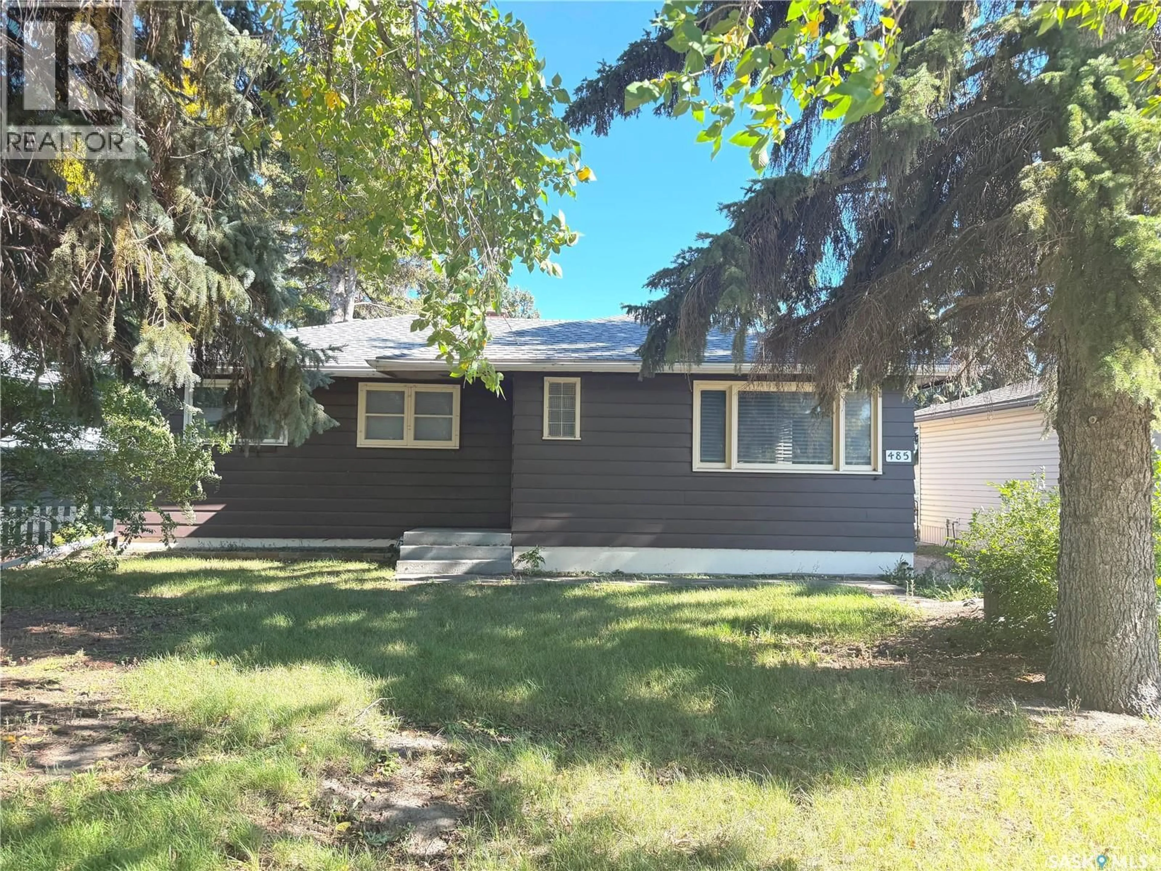 Home with vinyl exterior material, street for 485 BAY AVENUE, Fort Qu'Appelle Saskatchewan S0G1S0