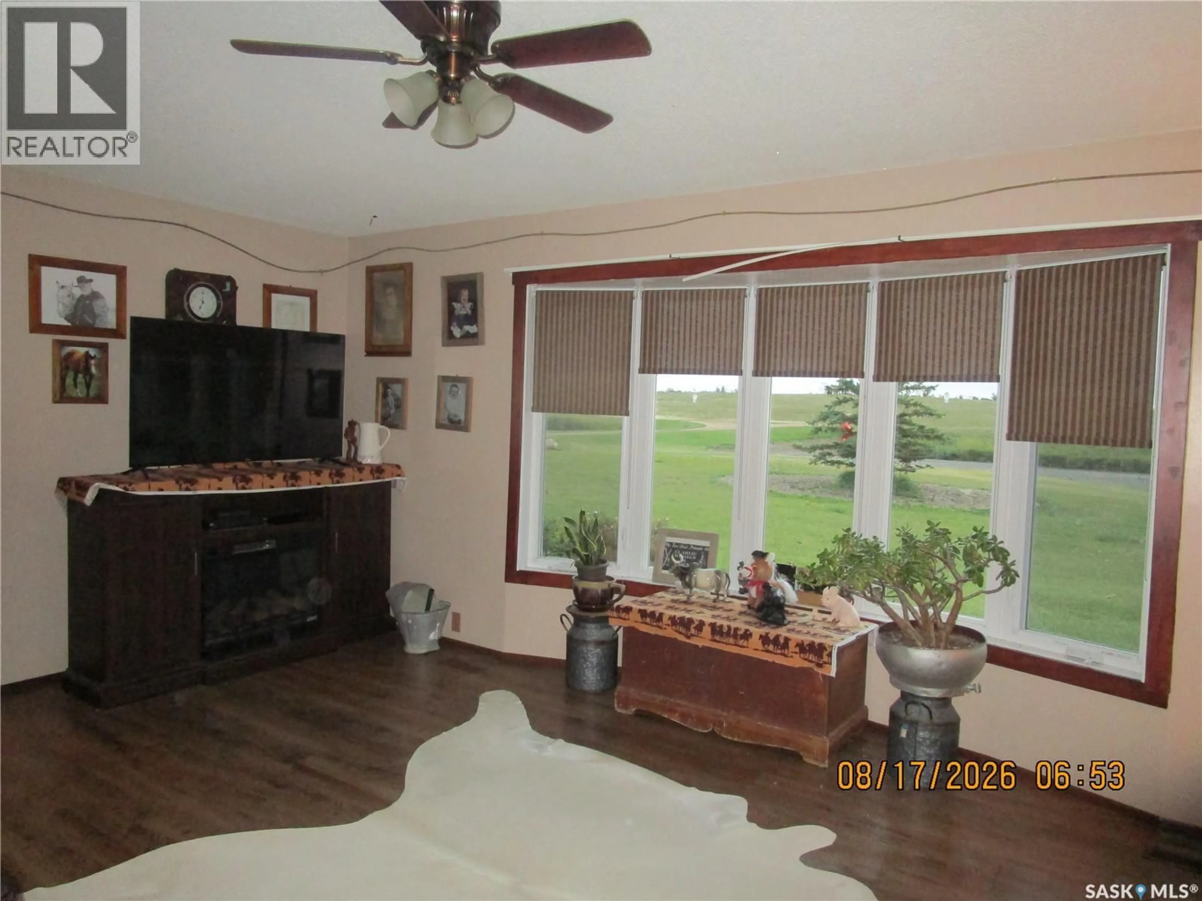 A pic of a room for MILLS ACREAGE, Sutton Rm No. 103 Saskatchewan S0H3G0