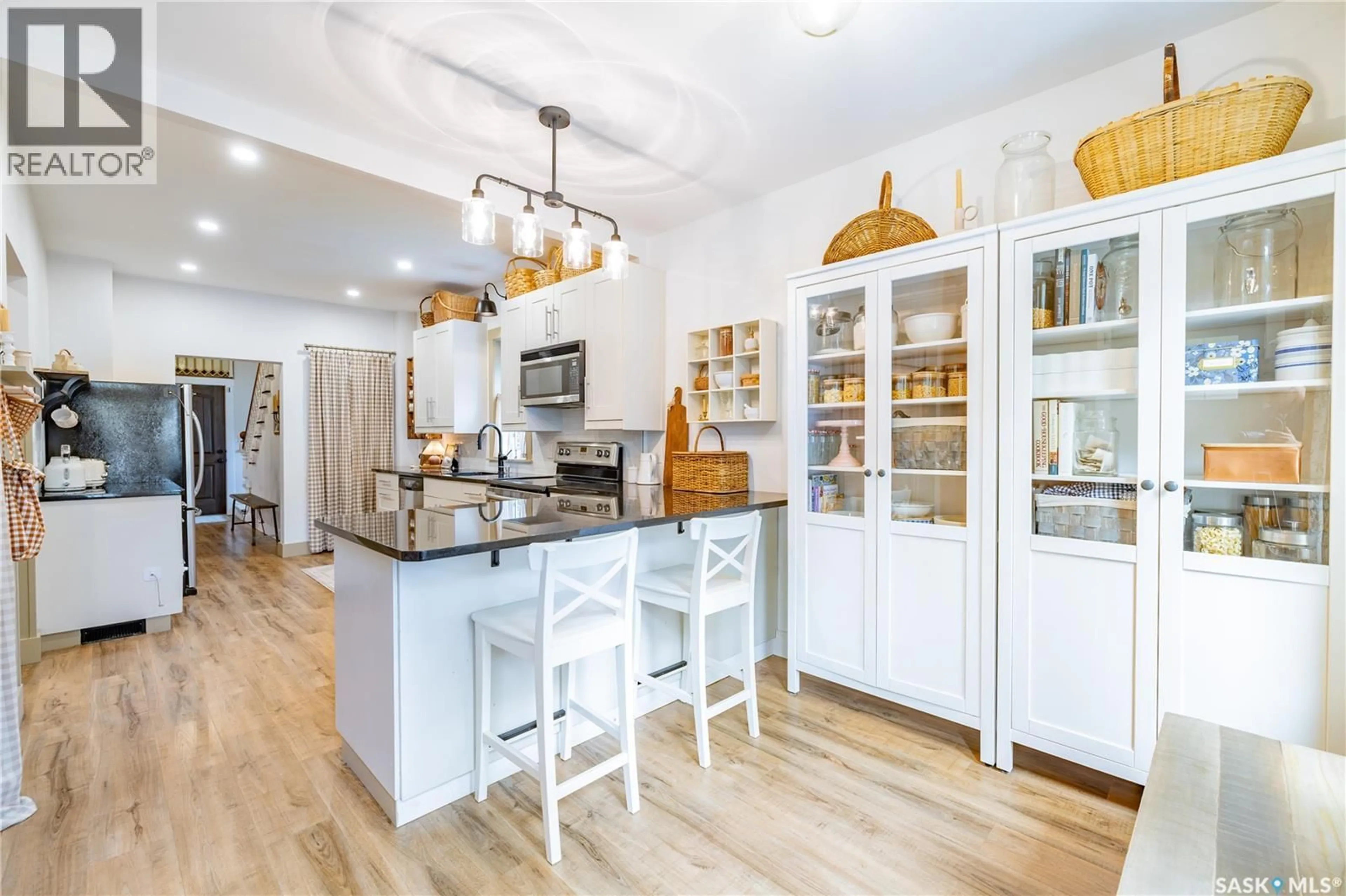 Open concept kitchen, unknown for 208 1ST STREET, Dundurn Saskatchewan S0K1K0