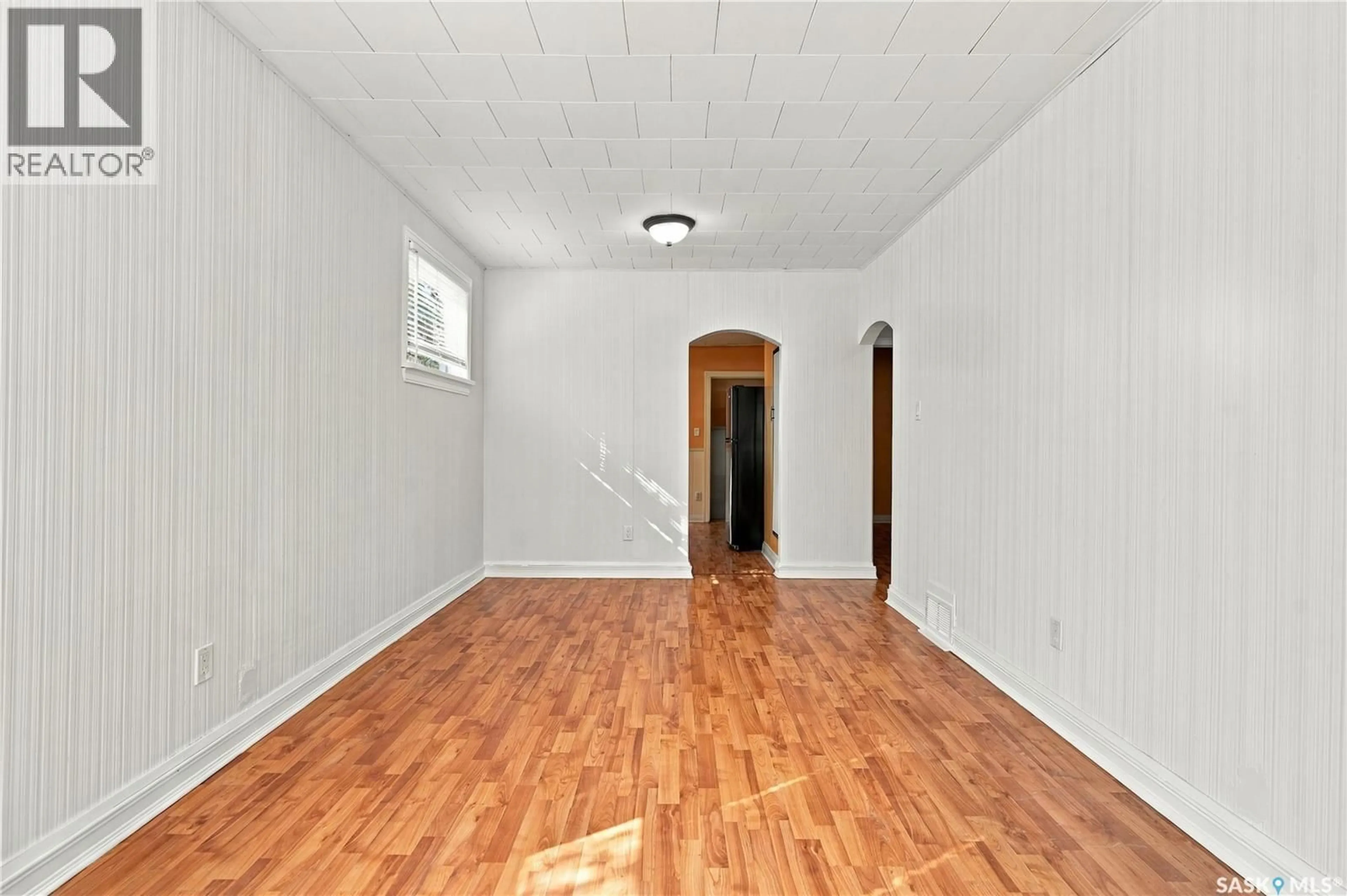 A pic of a room for 1280 KING STREET, Regina Saskatchewan S4T4E9