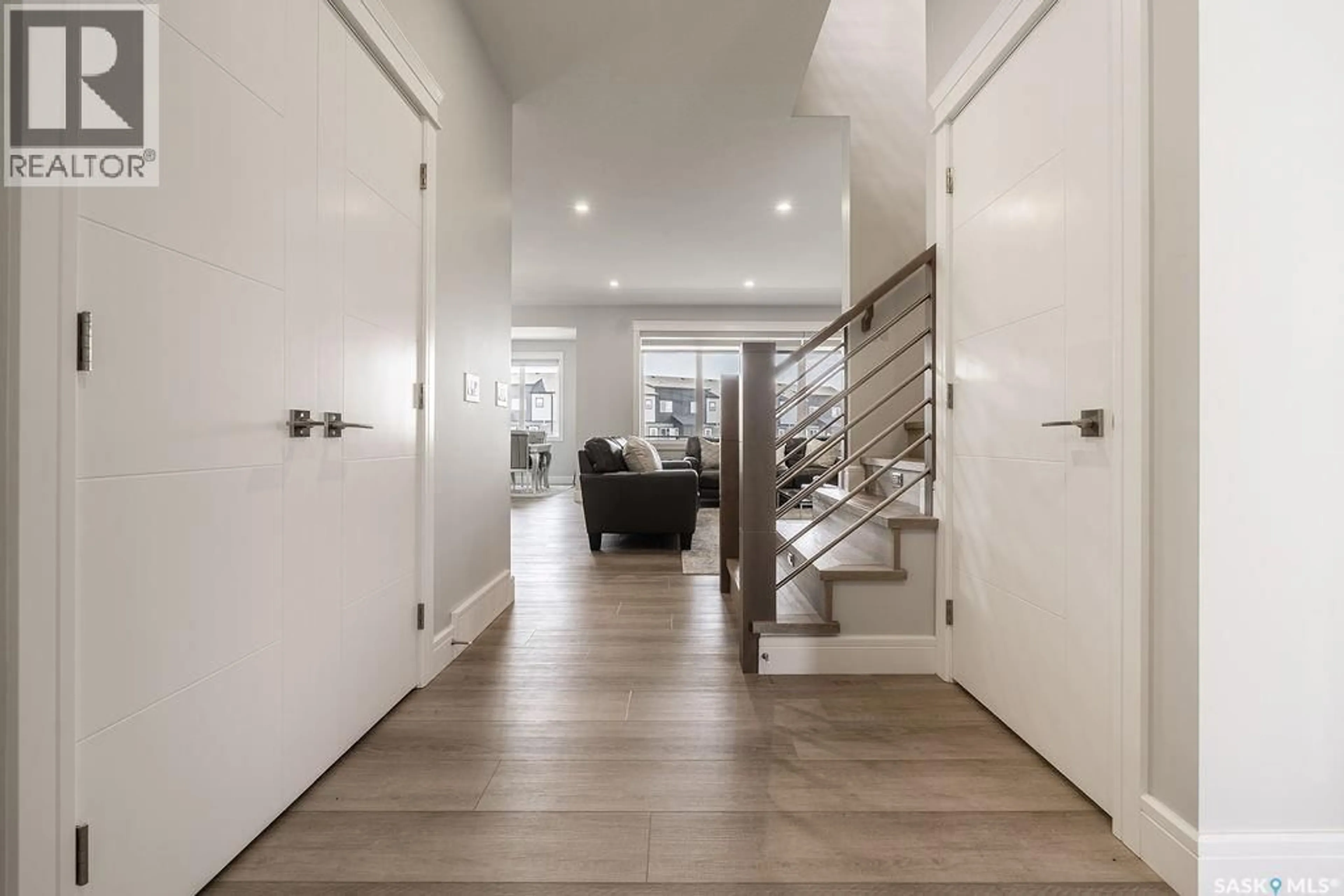 Indoor entryway for 411 SHARMA CRESCENT, Saskatoon Saskatchewan S7W0Y4