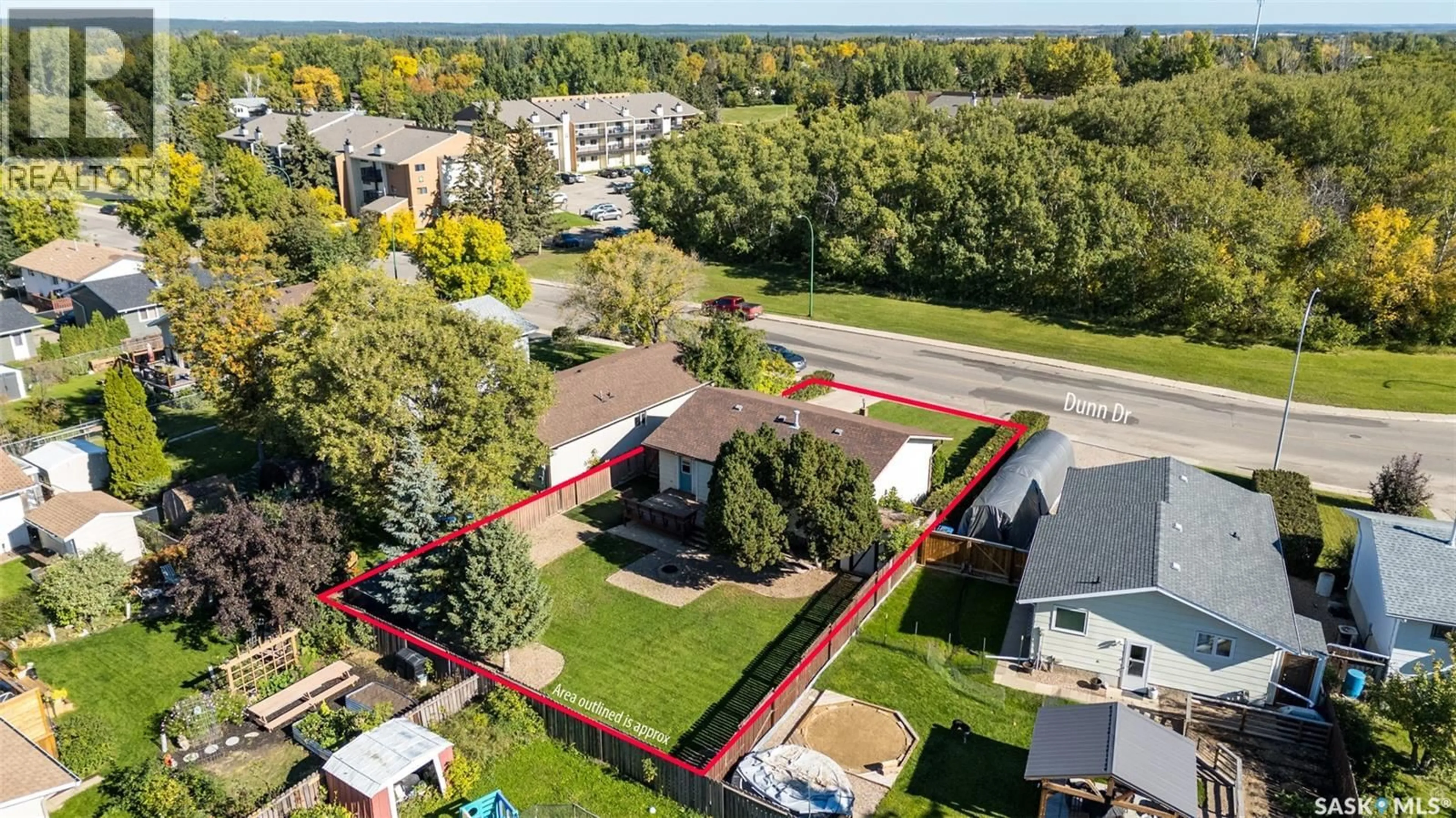 A pic from outside/outdoor area/front of a property/back of a property/a pic from drone, city buildings view from balcony for 3035 DUNN DRIVE, Prince Albert Saskatchewan S6V6Y5