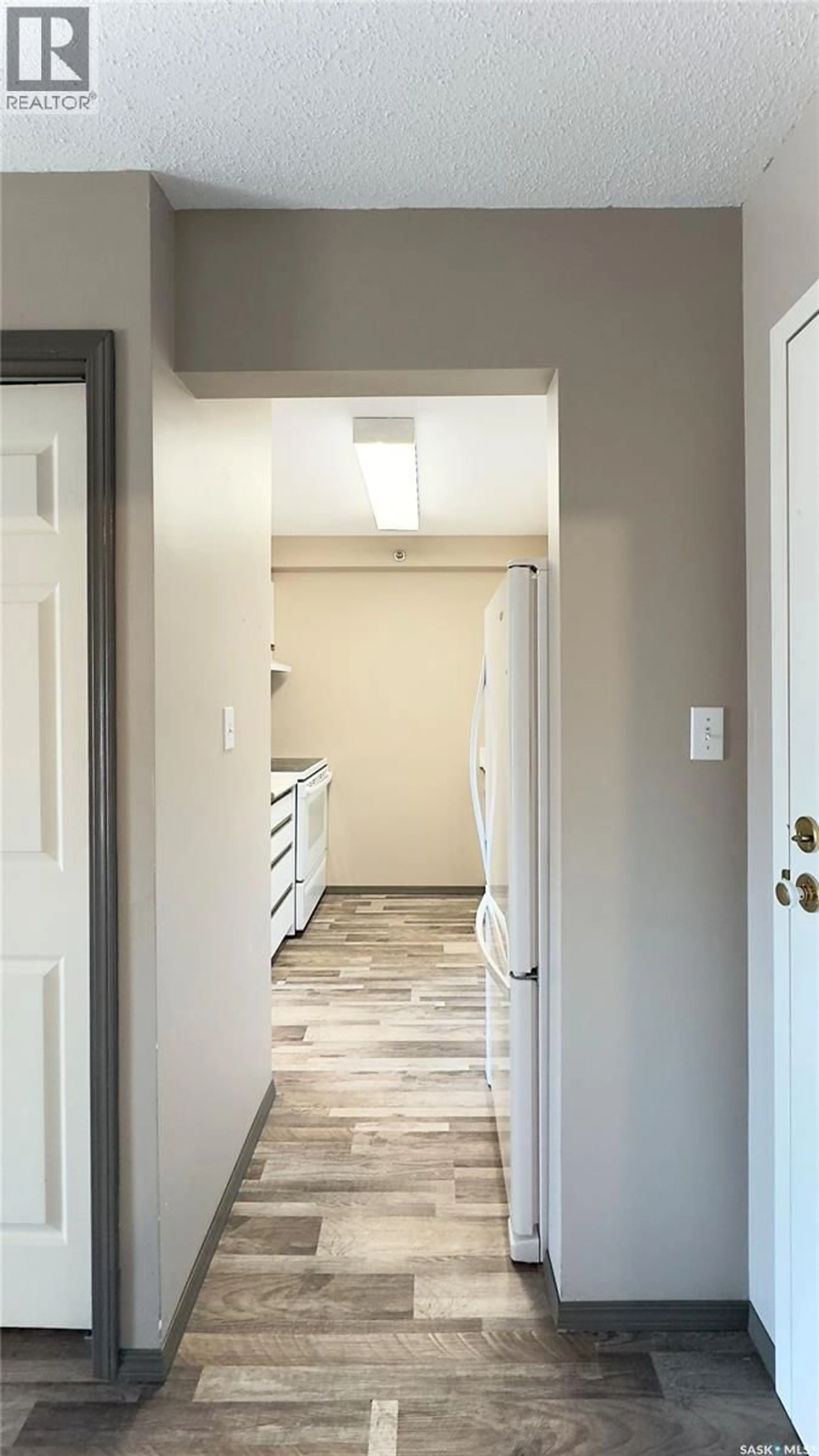 Indoor entryway for 206 - 304 PIONEER PLACE, Warman Saskatchewan S0K4S0