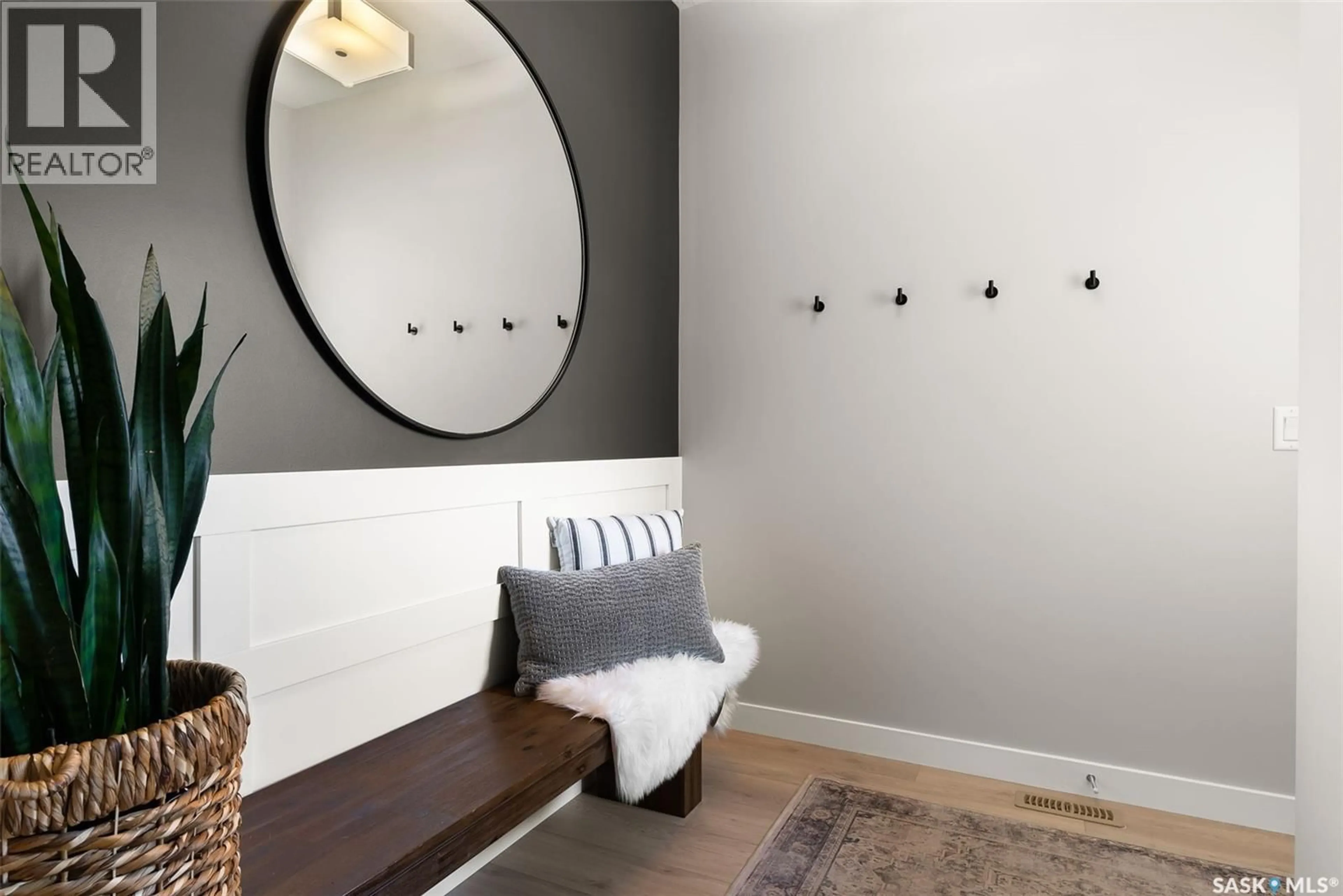 Indoor entryway for 3644 GEE CRESCENT, Regina Saskatchewan S4V3P2