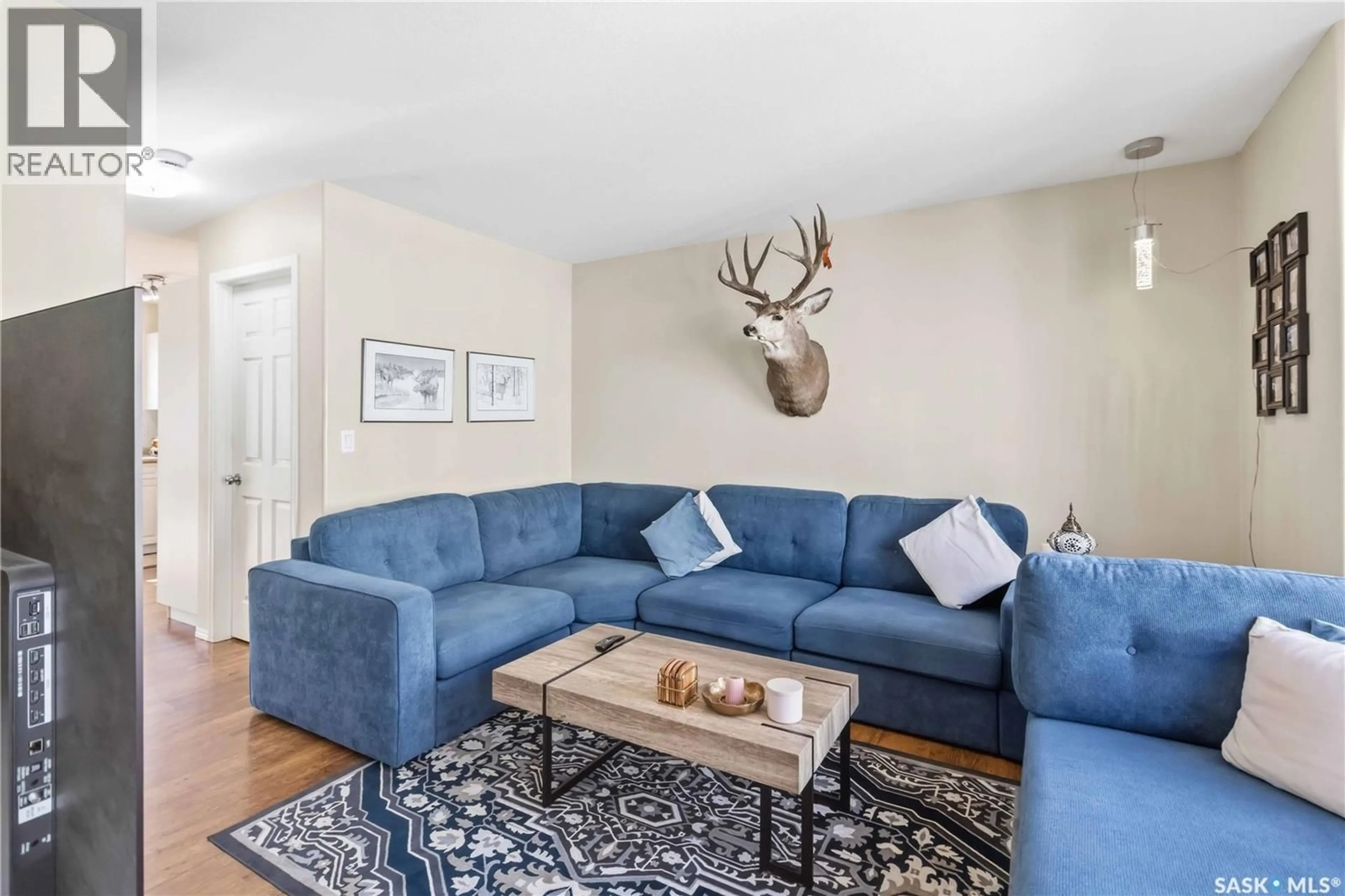 Living room with furniture, unknown for 302 - 23 HEROLD ROAD, Saskatoon Saskatchewan S7V1J3