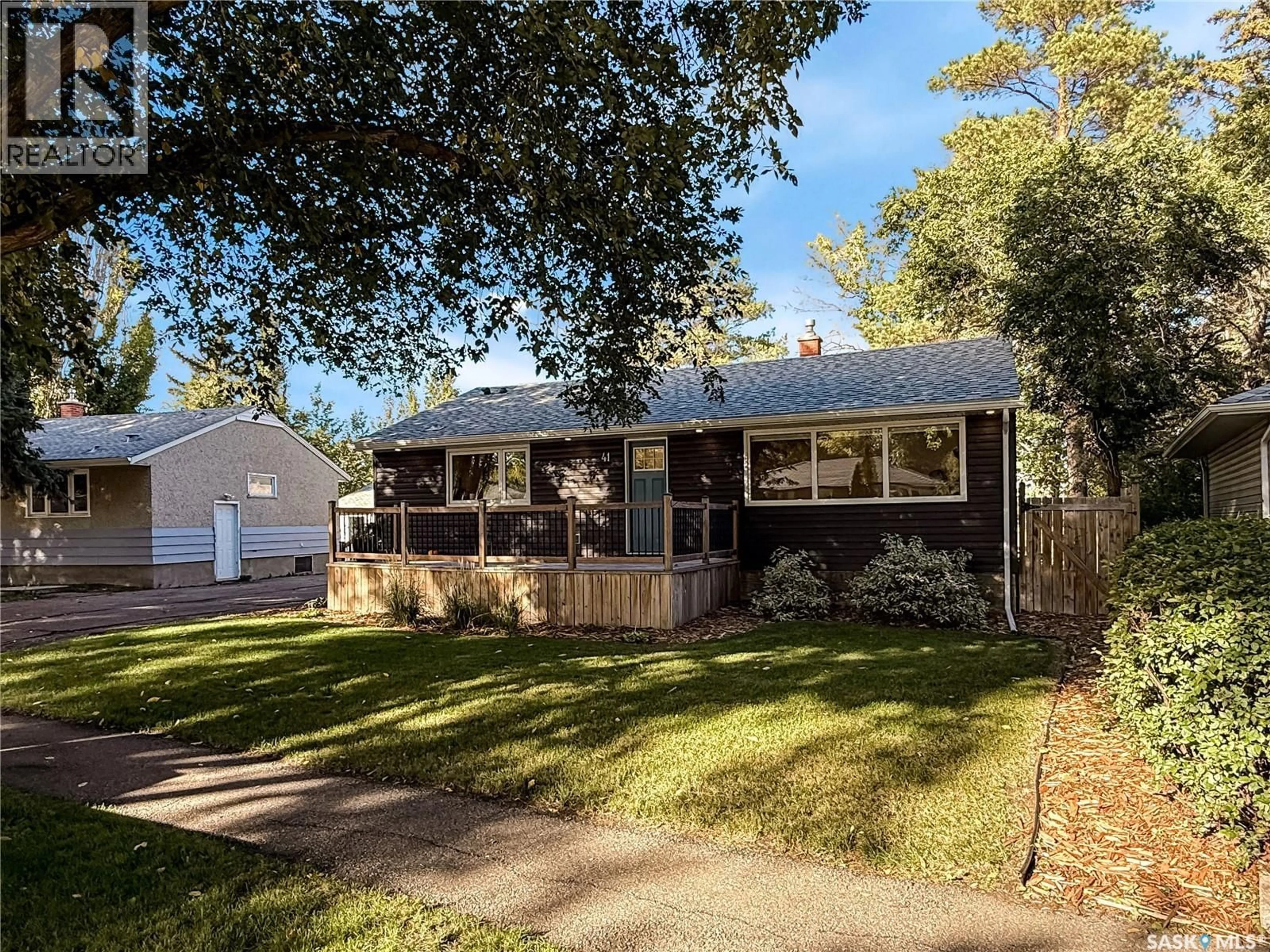 Home with vinyl exterior material, street for 41 MOTHERWELL CRESCENT, Regina Saskatchewan S4S3Z3