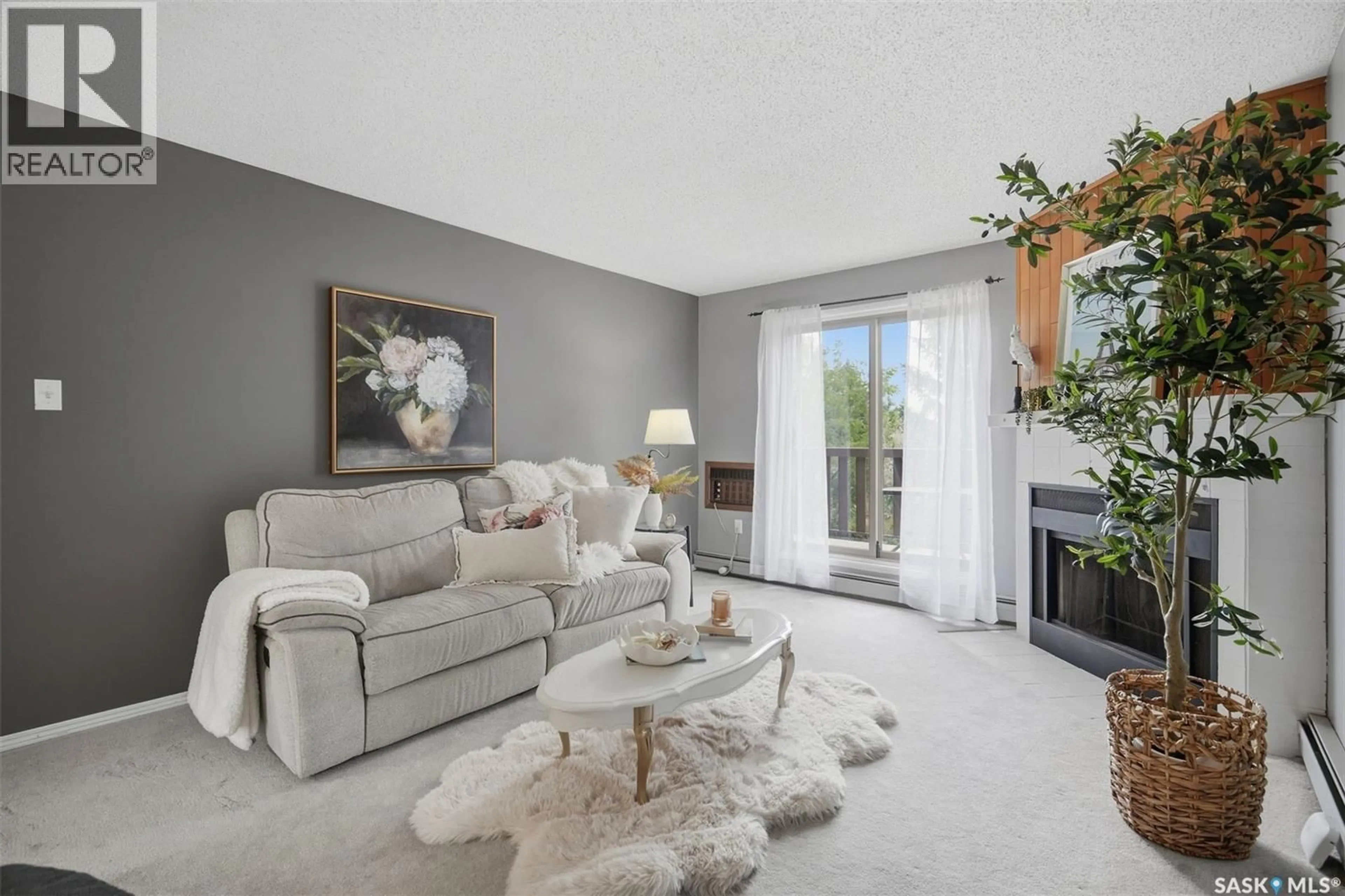 Living room with furniture, unknown for 122 - 326 EDINBURGH PLACE, Saskatoon Saskatchewan S7H5J7