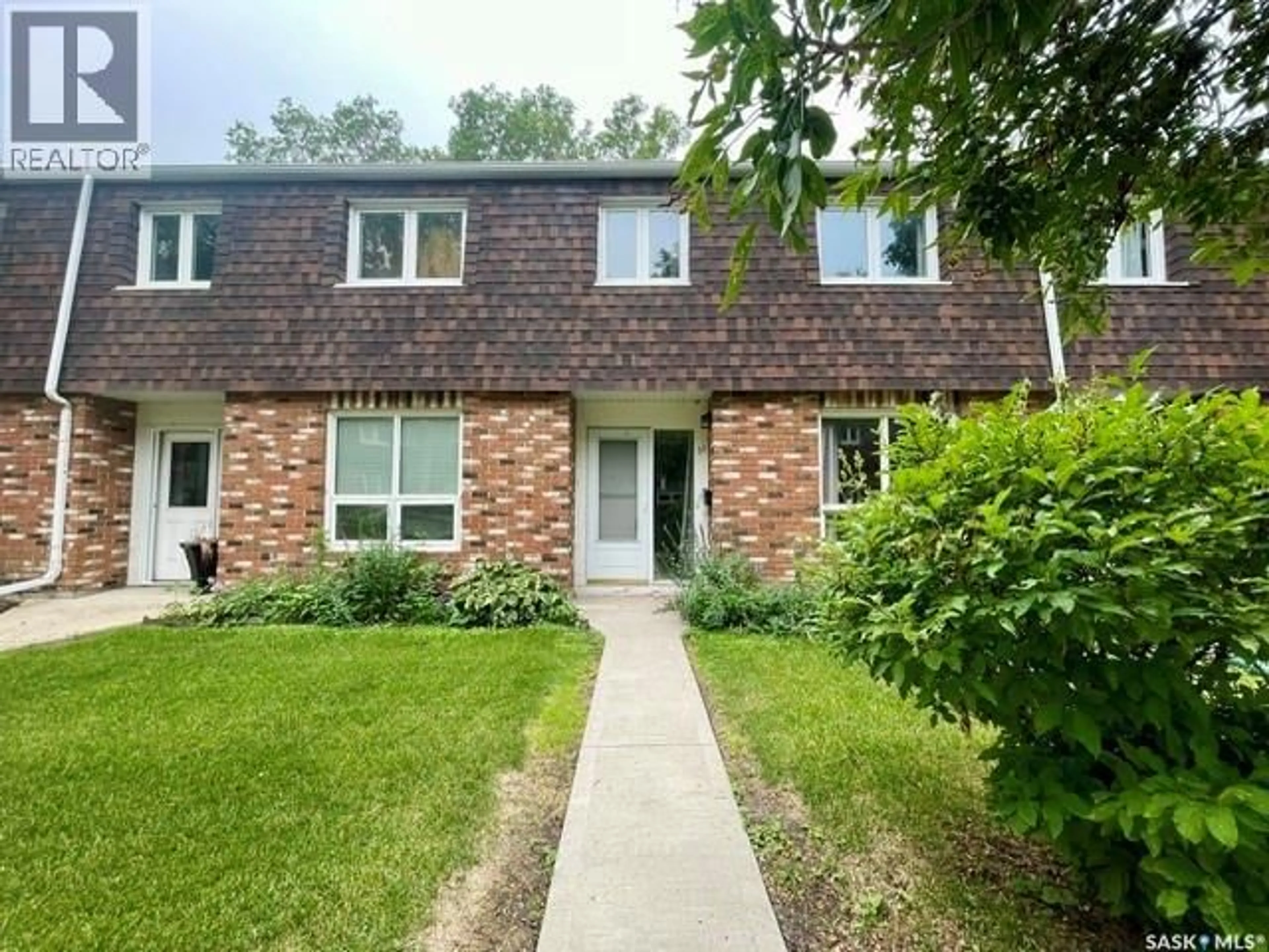 A pic from outside/outdoor area/front of a property/back of a property/a pic from drone, street for 51 SPRUCEVIEW ROAD, Regina Saskatchewan S4R0E1