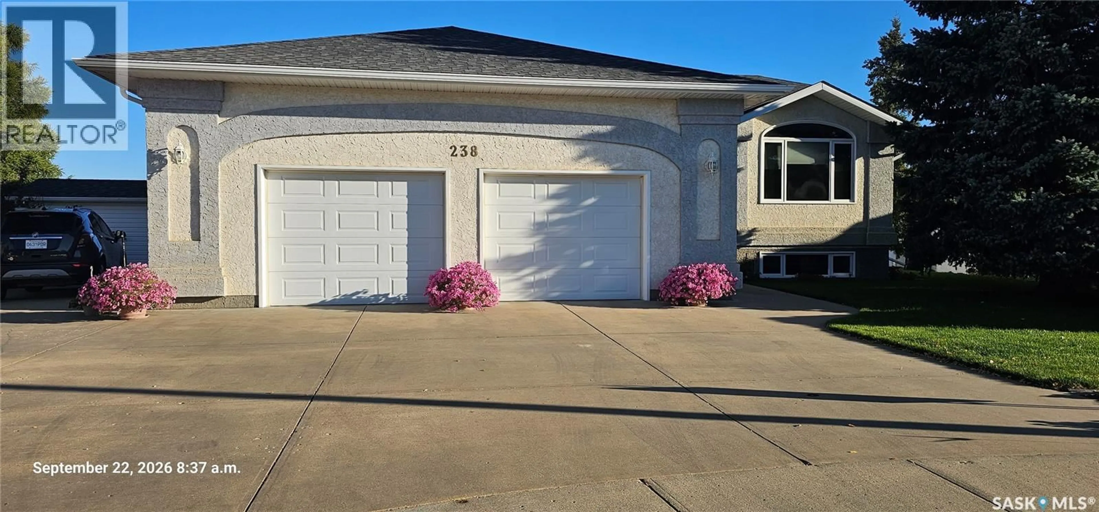 Indoor garage for 238 MCKAY COURT, Warman Saskatchewan S0K4S0