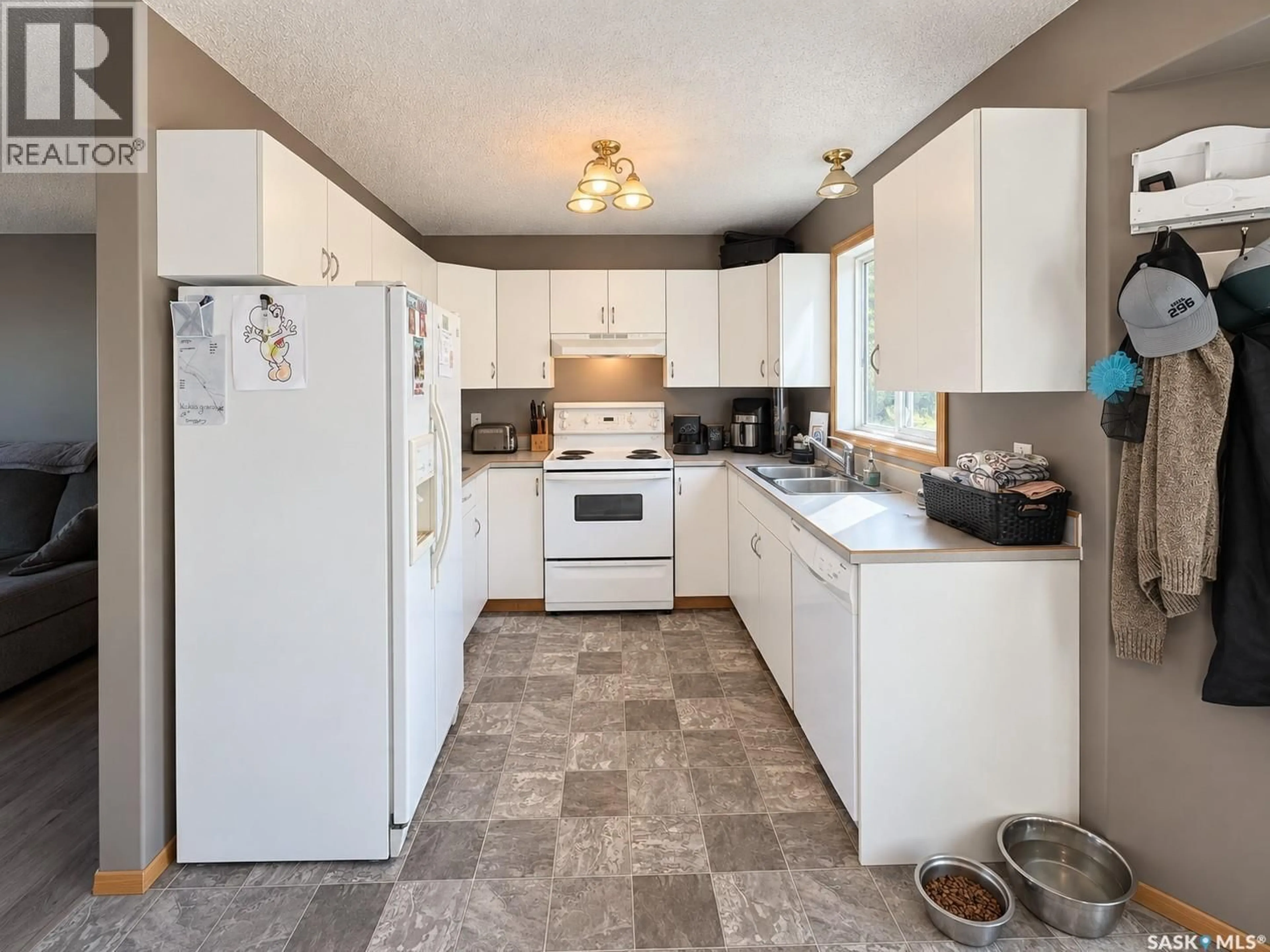 Standard kitchen, ceramic/tile floor for 77 3RD STREET, Humboldt Saskatchewan S0K2A0