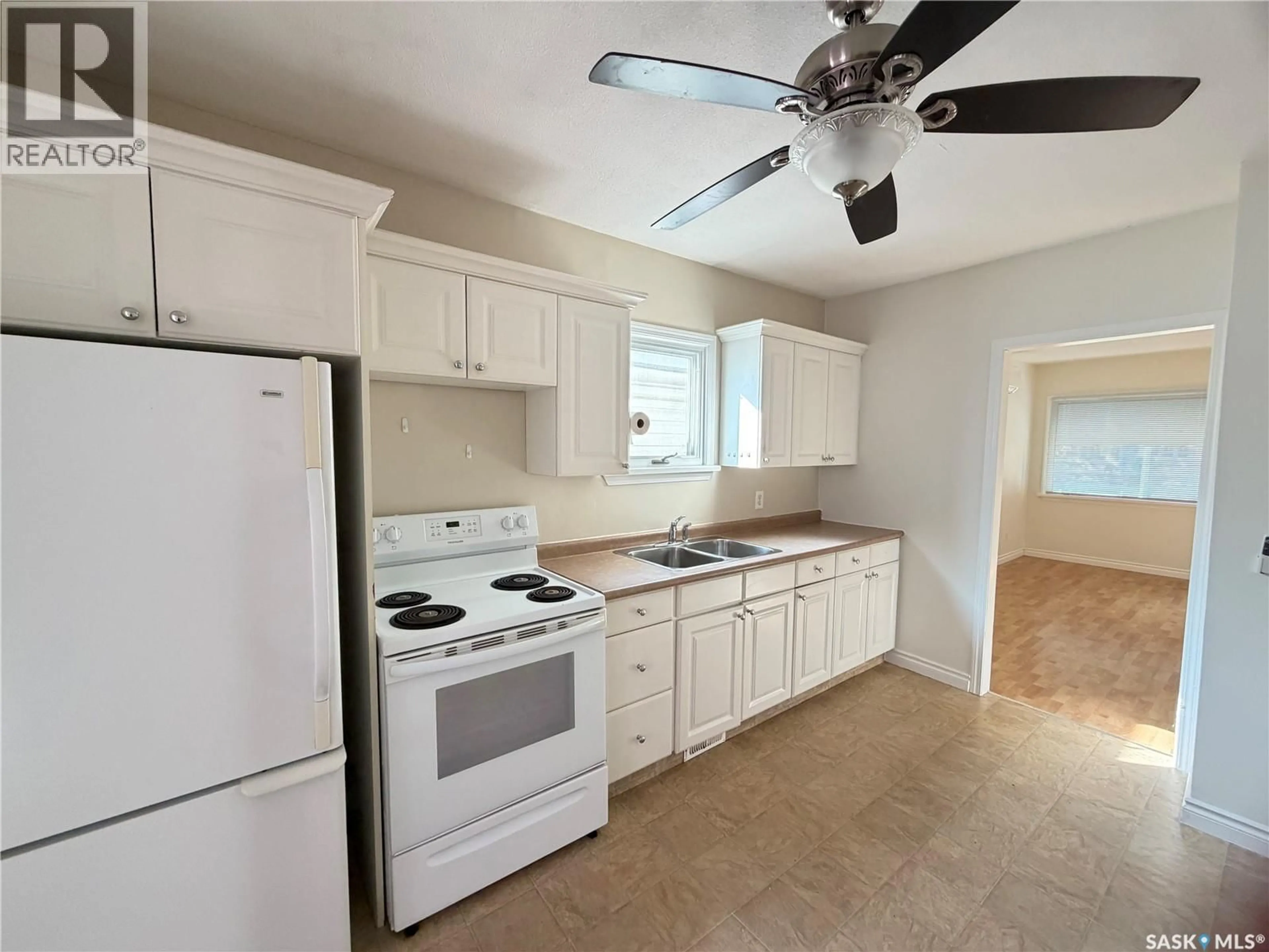 Standard kitchen, ceramic/tile floor for 1215 BRODER STREET, Regina Saskatchewan S4N3R3