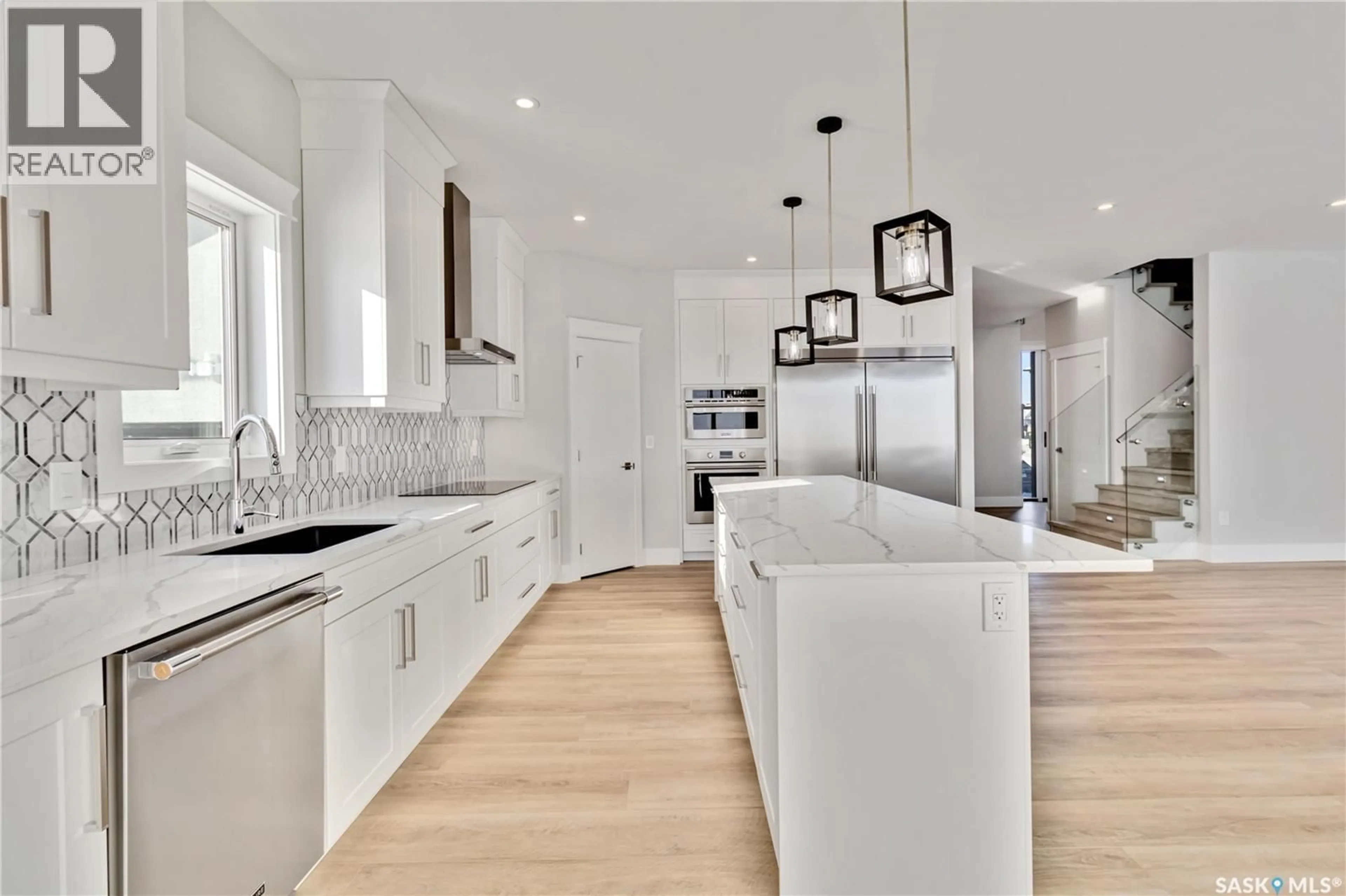 Open concept kitchen, unknown for 462 YUEL CRESCENT, Saskatoon Saskatchewan S7W0Y4