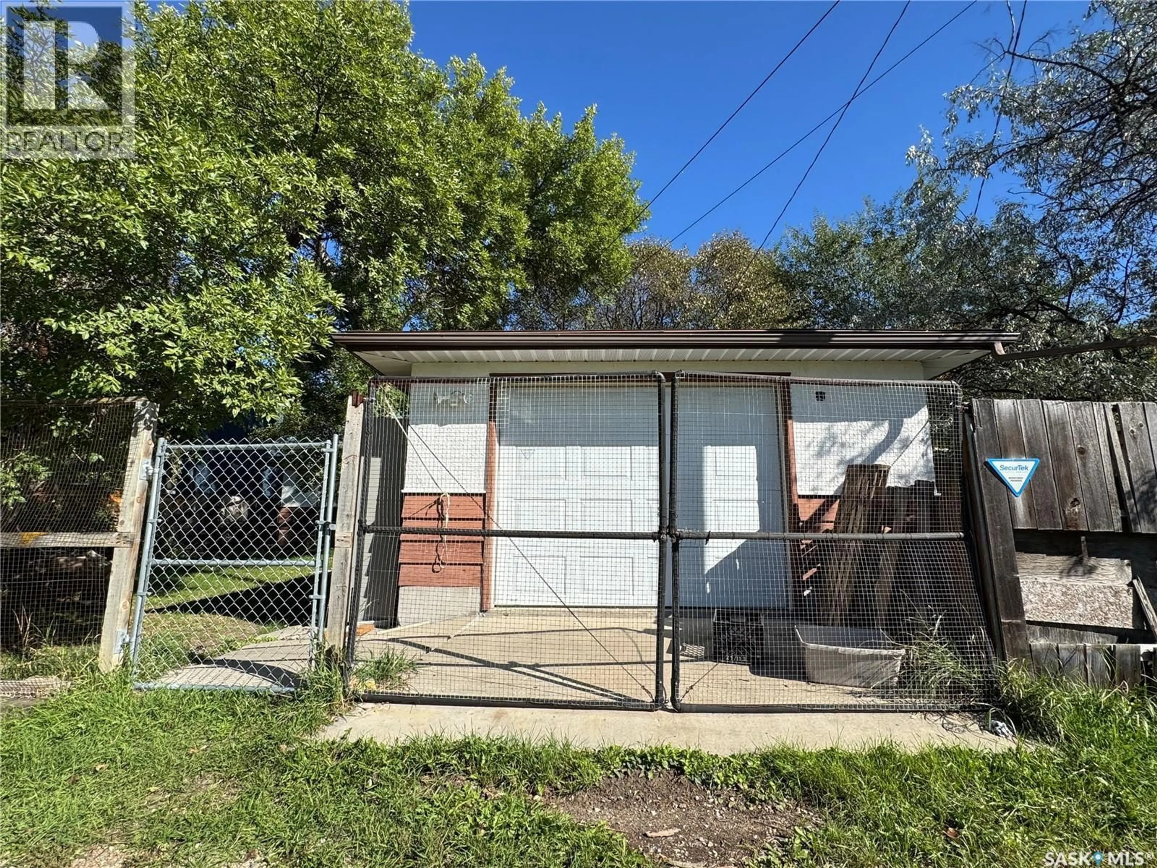 Shed for 2548 GARNET STREET, Regina Saskatchewan S4T3A5