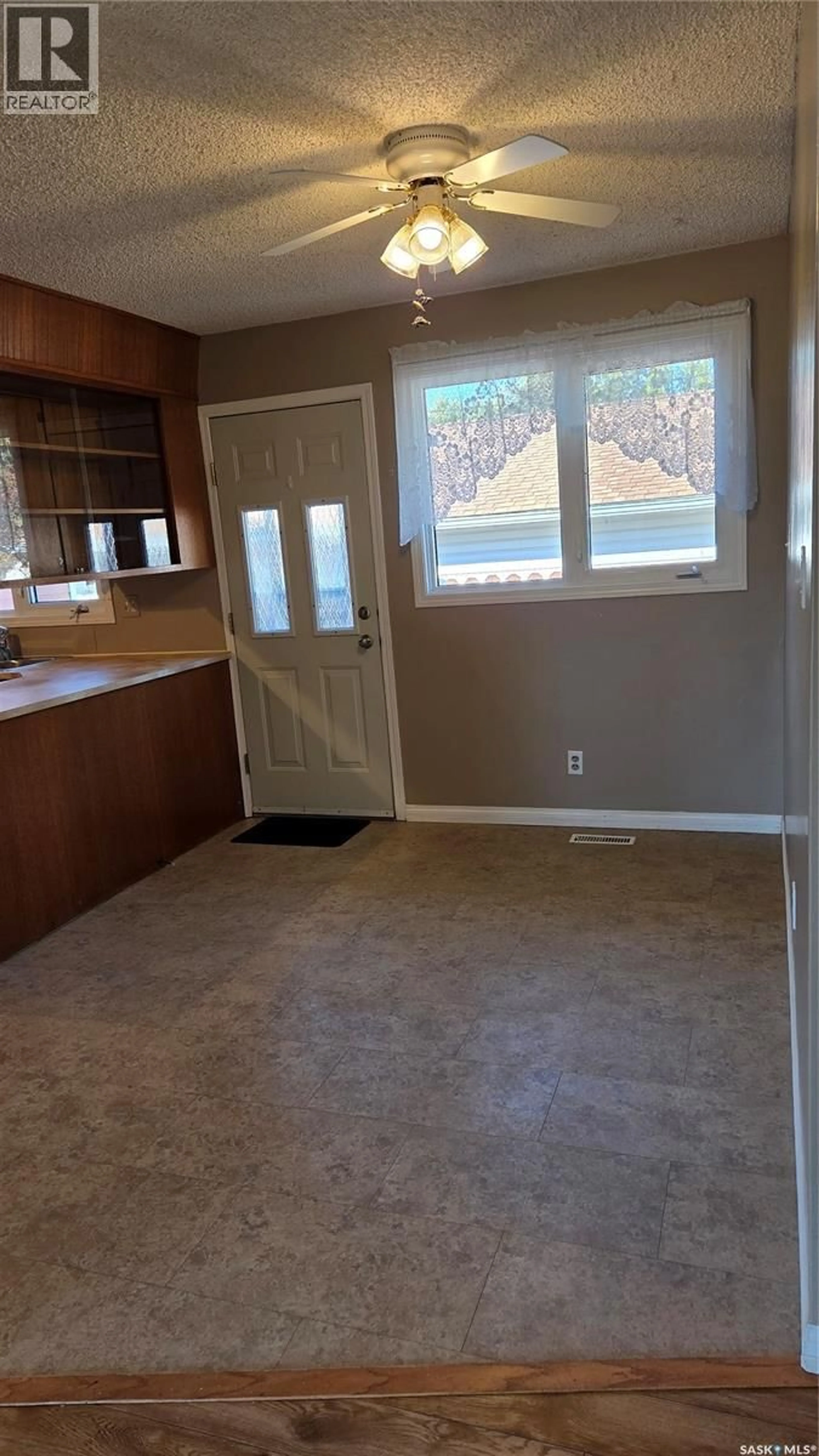 A pic of a room for 1546 HOCHELAGA STREET, Moose Jaw Saskatchewan S6H6G5