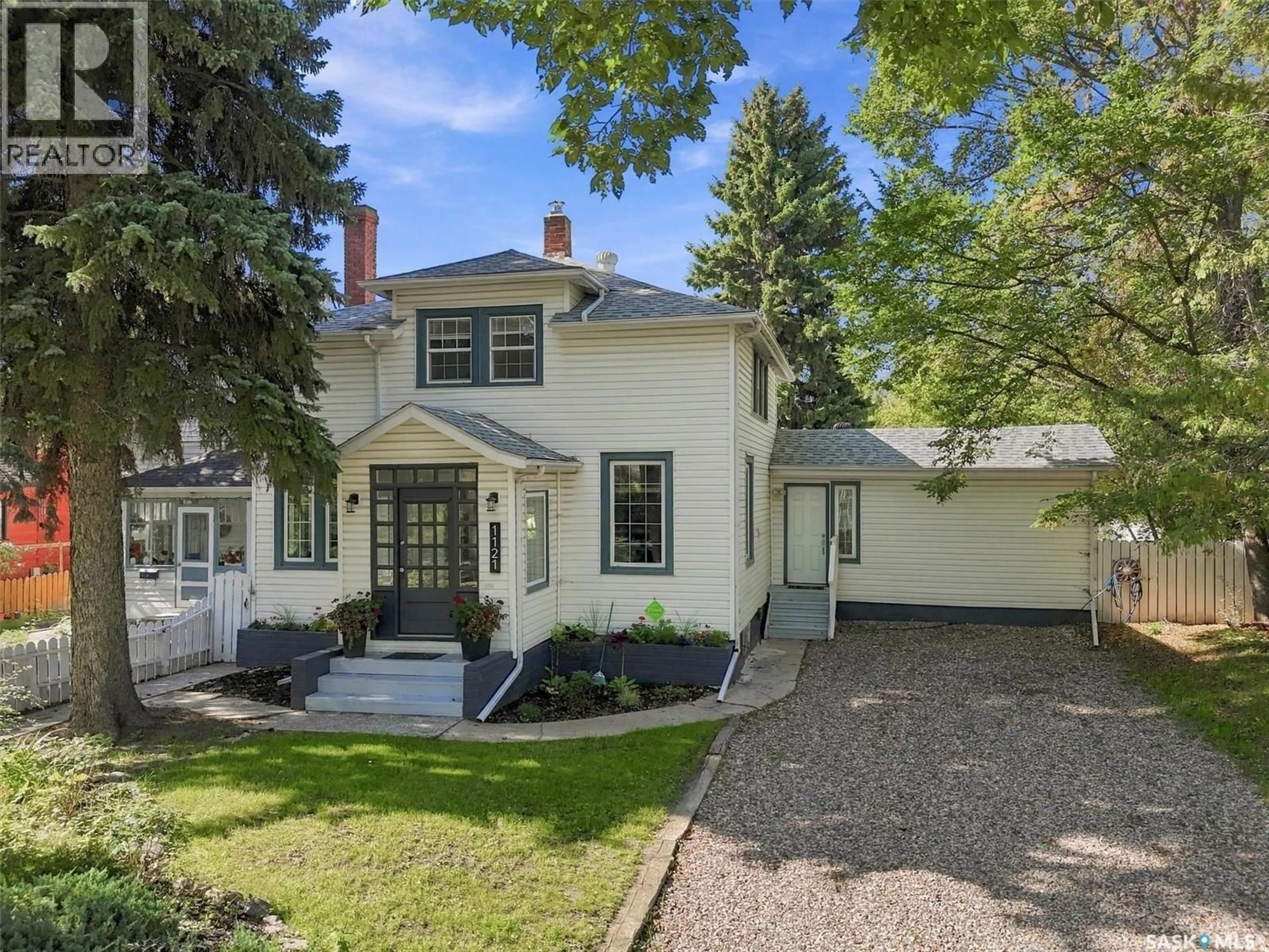 Unknown for 1121 B AVENUE, Saskatoon Saskatchewan S7L1G2