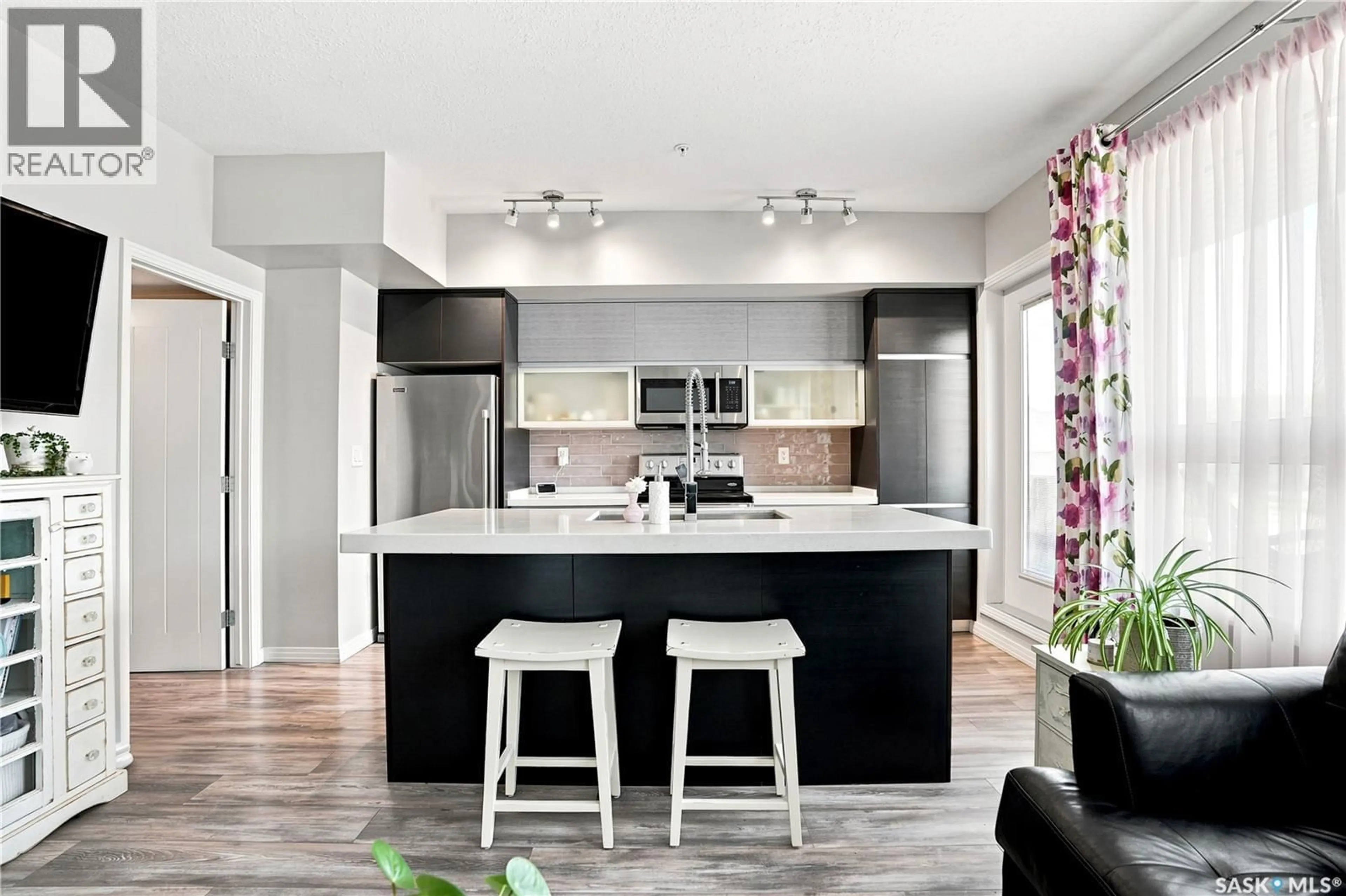 Open concept kitchen, unknown for 108 235 EVERGREEN SQUARE, Saskatoon Saskatchewan S7W0T9