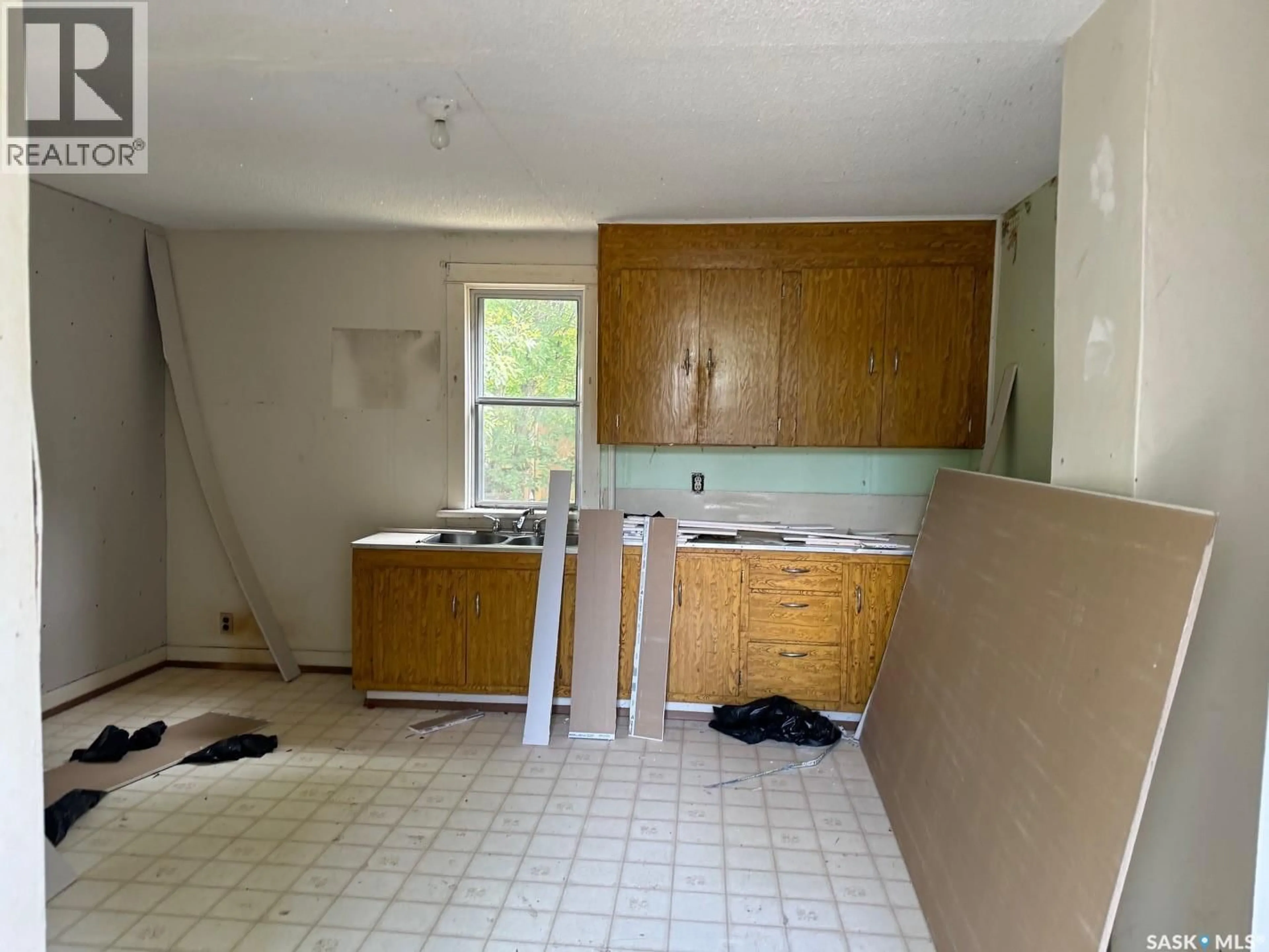 A pic of a room for 127 HARVEY STREET, Kamsack Saskatchewan S0A1S0