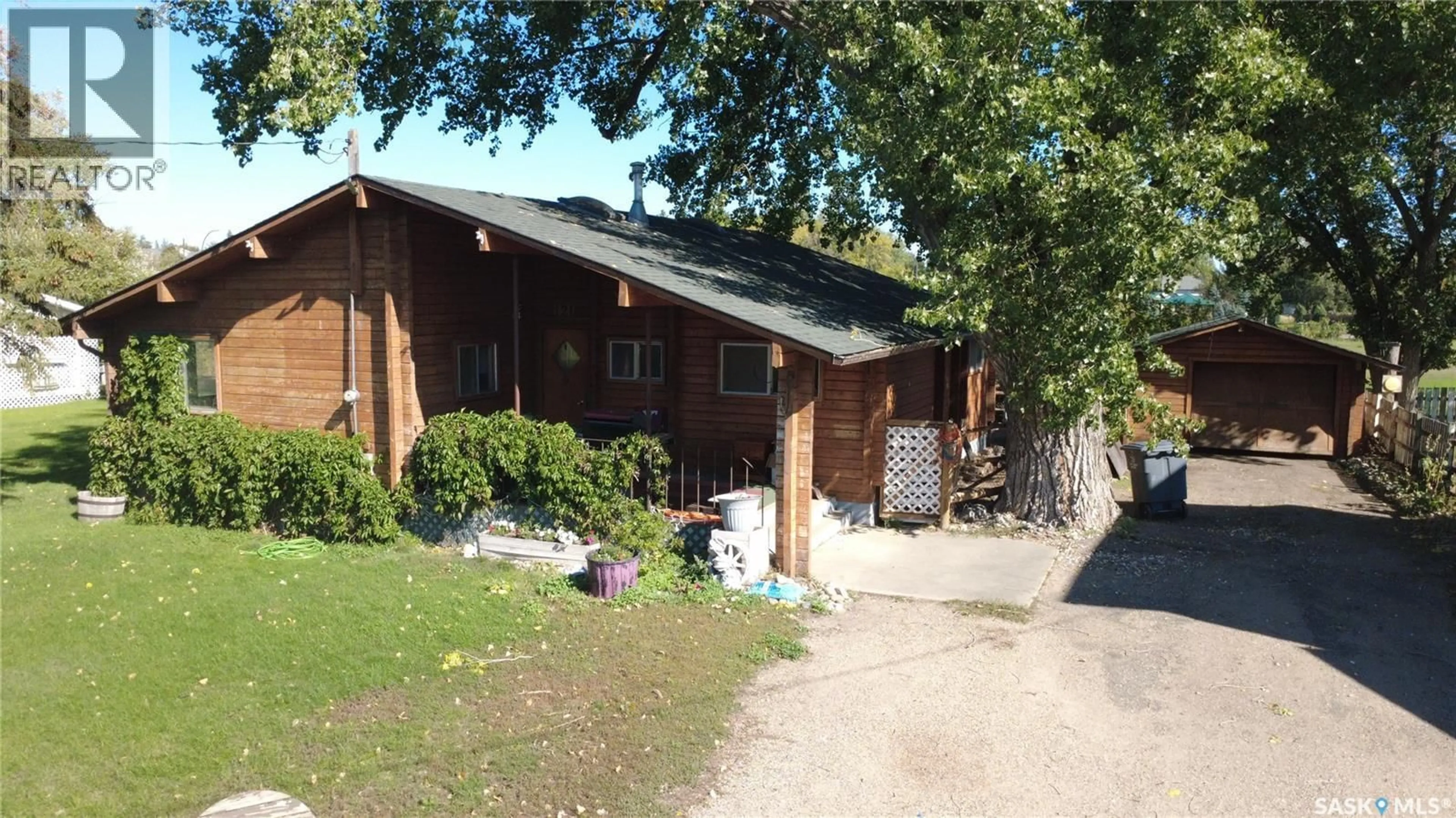 Unknown for 121 10TH AVENUE, Swift Current Saskatchewan S9H2T1