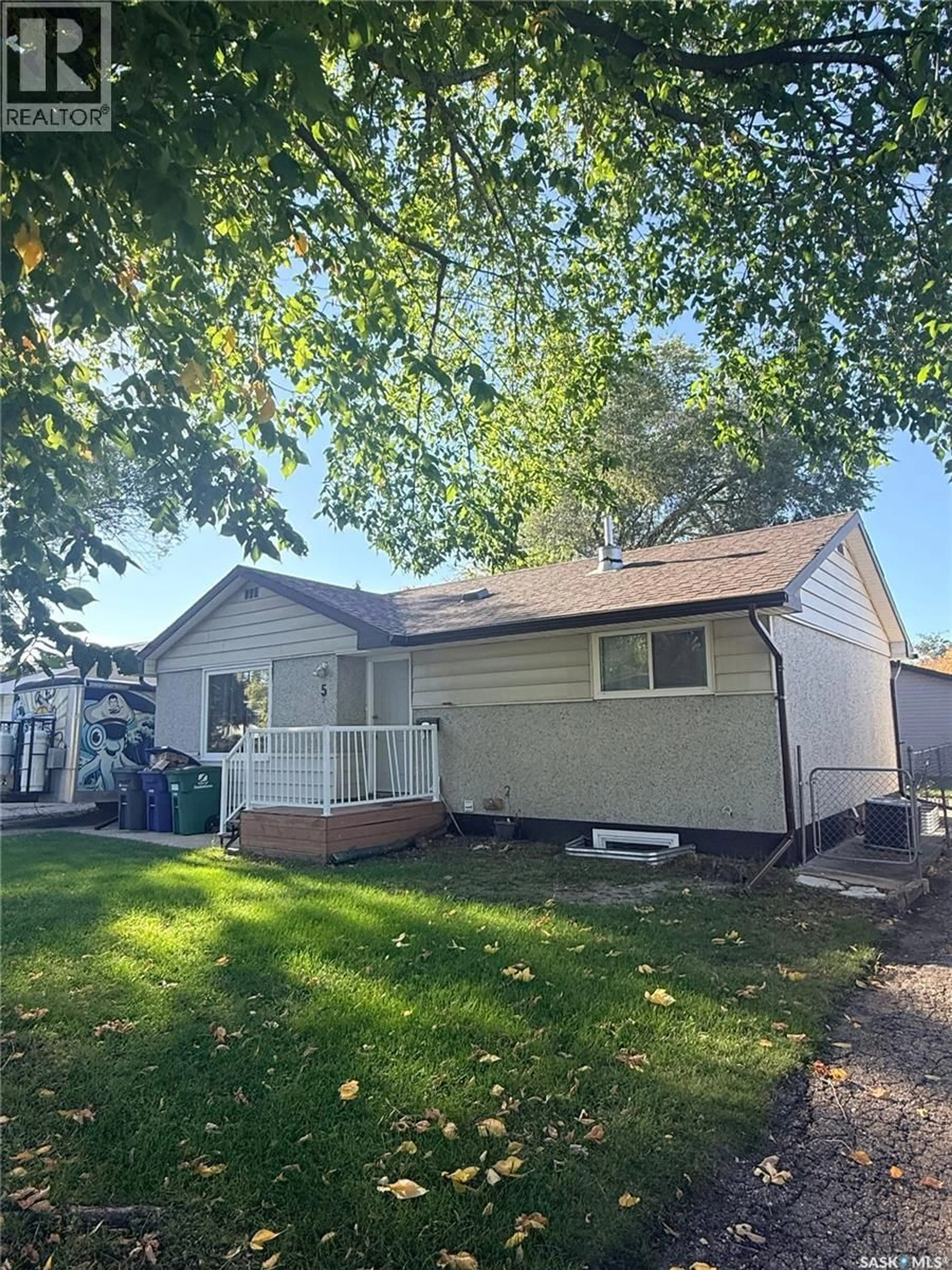 Home with vinyl exterior material, street for 5 MALTA CRESCENT, Saskatoon Saskatchewan S7L3V9