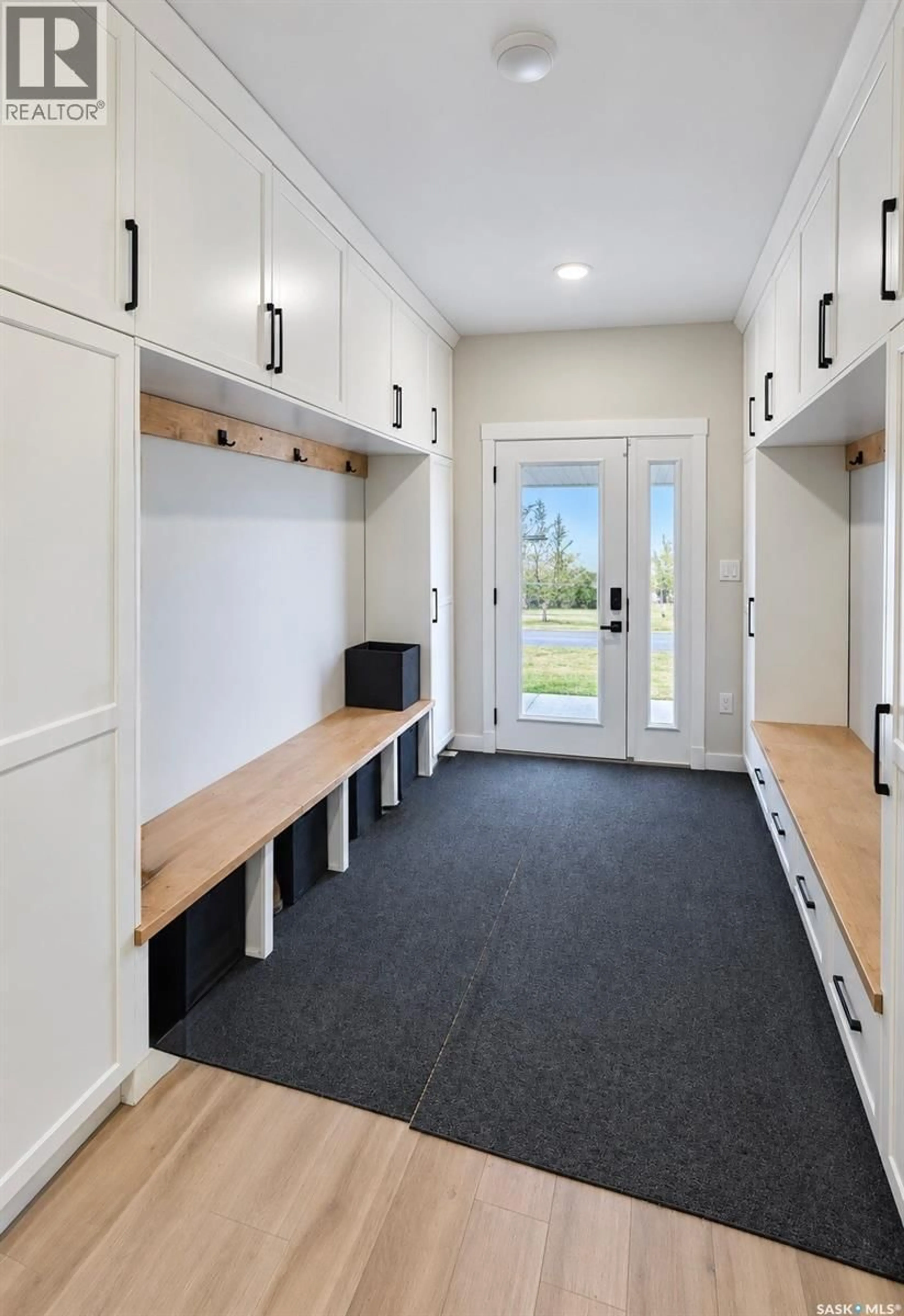 Indoor entryway for 1515 BAY AVENUE, La Ronge Saskatchewan S0J1L0