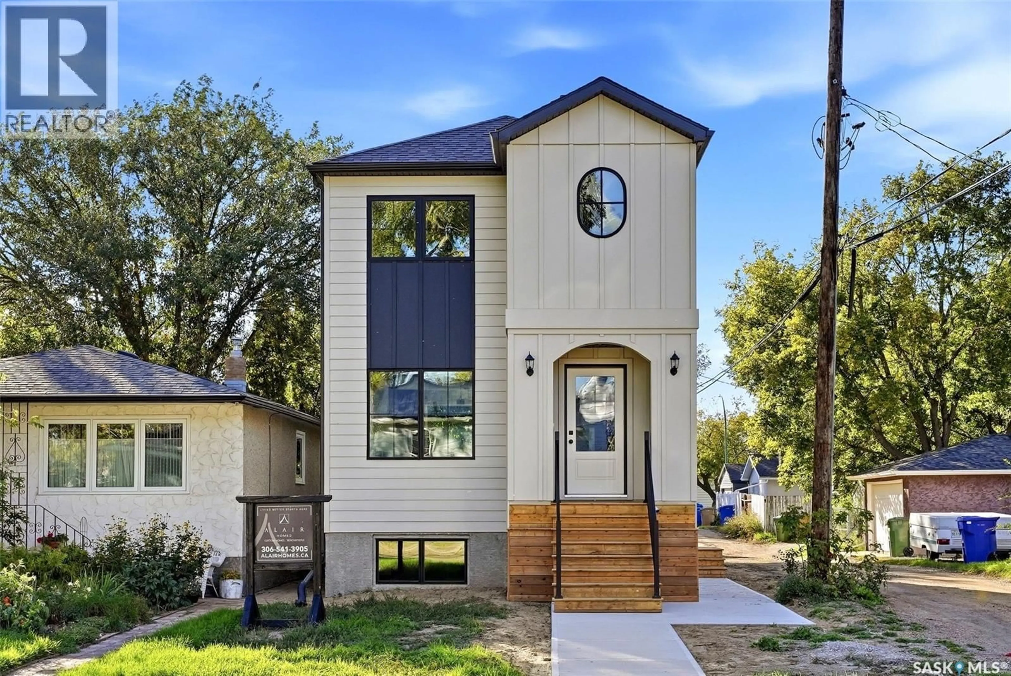 Home with brick exterior material, street for 1324 EMPRESS STREET, Regina Saskatchewan S4T5E5