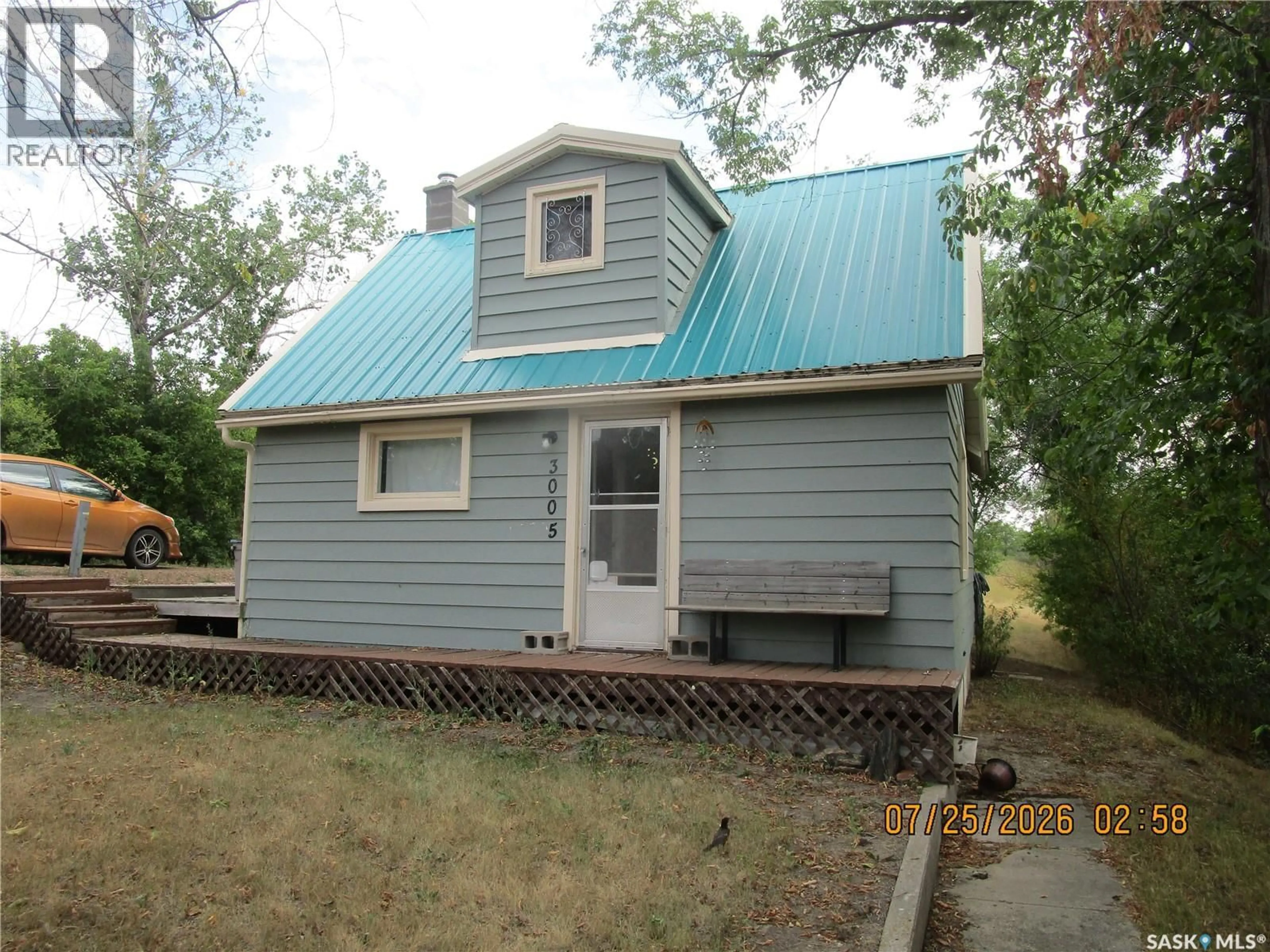 Shed for 3005 3RD STREET, Rockglen Saskatchewan S0H3R0