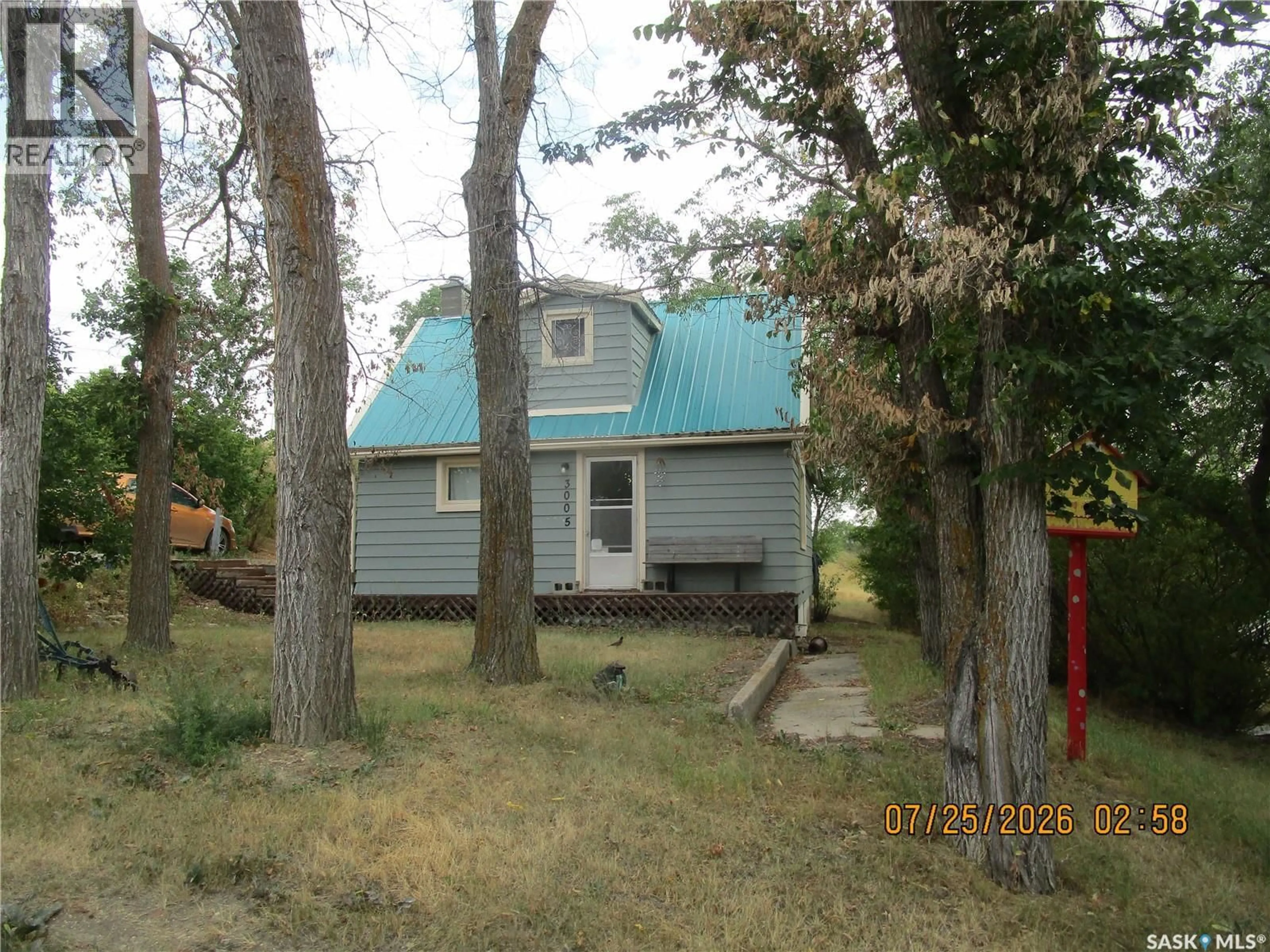 Shed for 3005 3RD STREET, Rockglen Saskatchewan S0H3R0