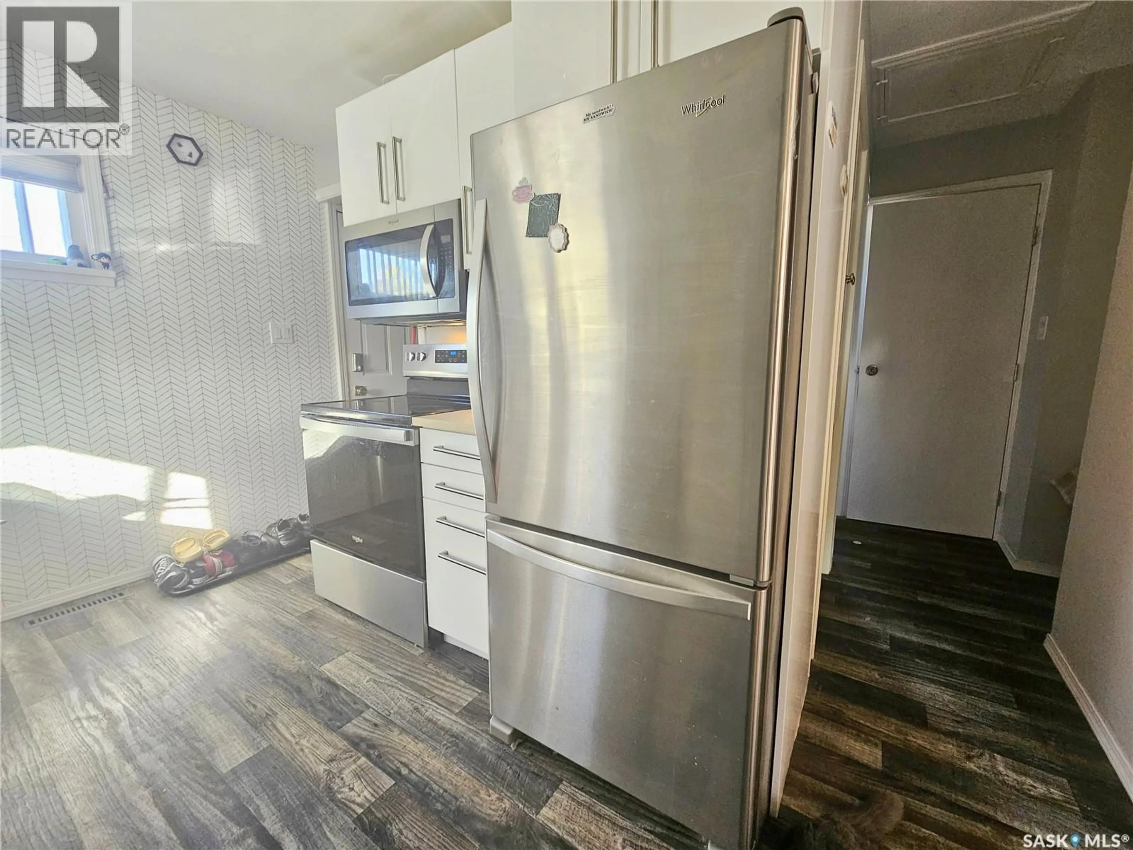 Standard kitchen, unknown for 192 23RD STREET, Battleford Saskatchewan S0M0E0