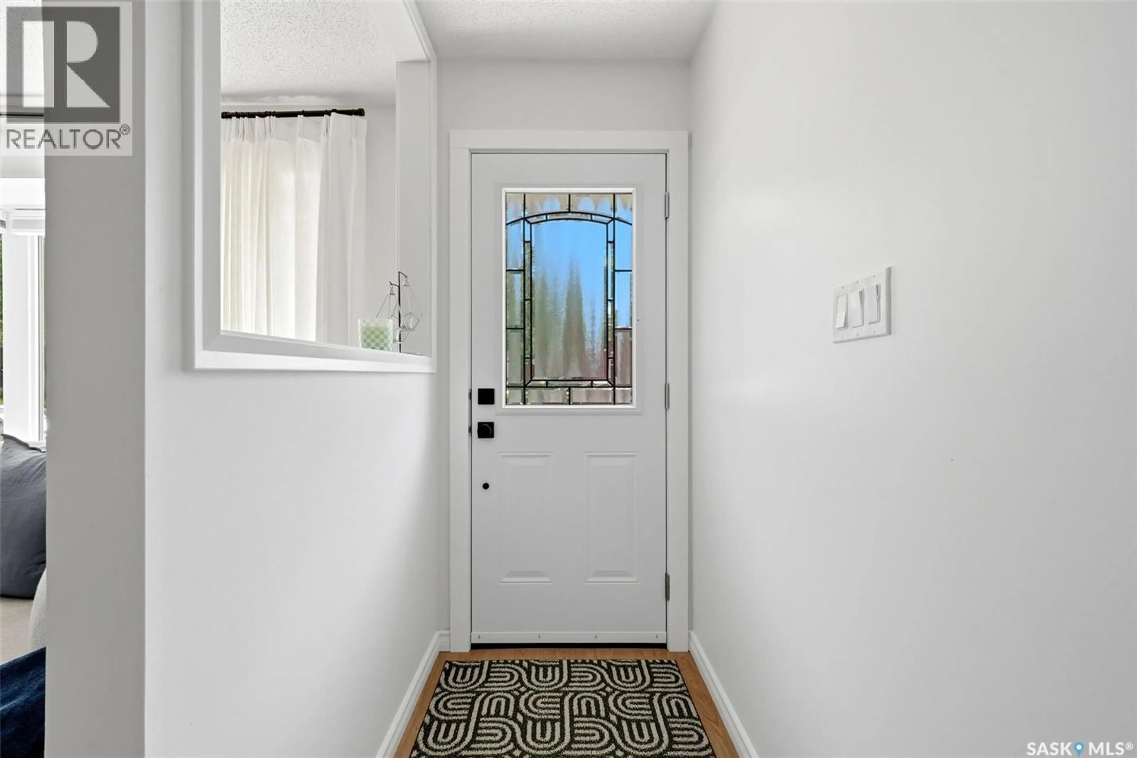 Indoor entryway for 80 EDEN AVENUE, Regina Saskatchewan S4T7A5