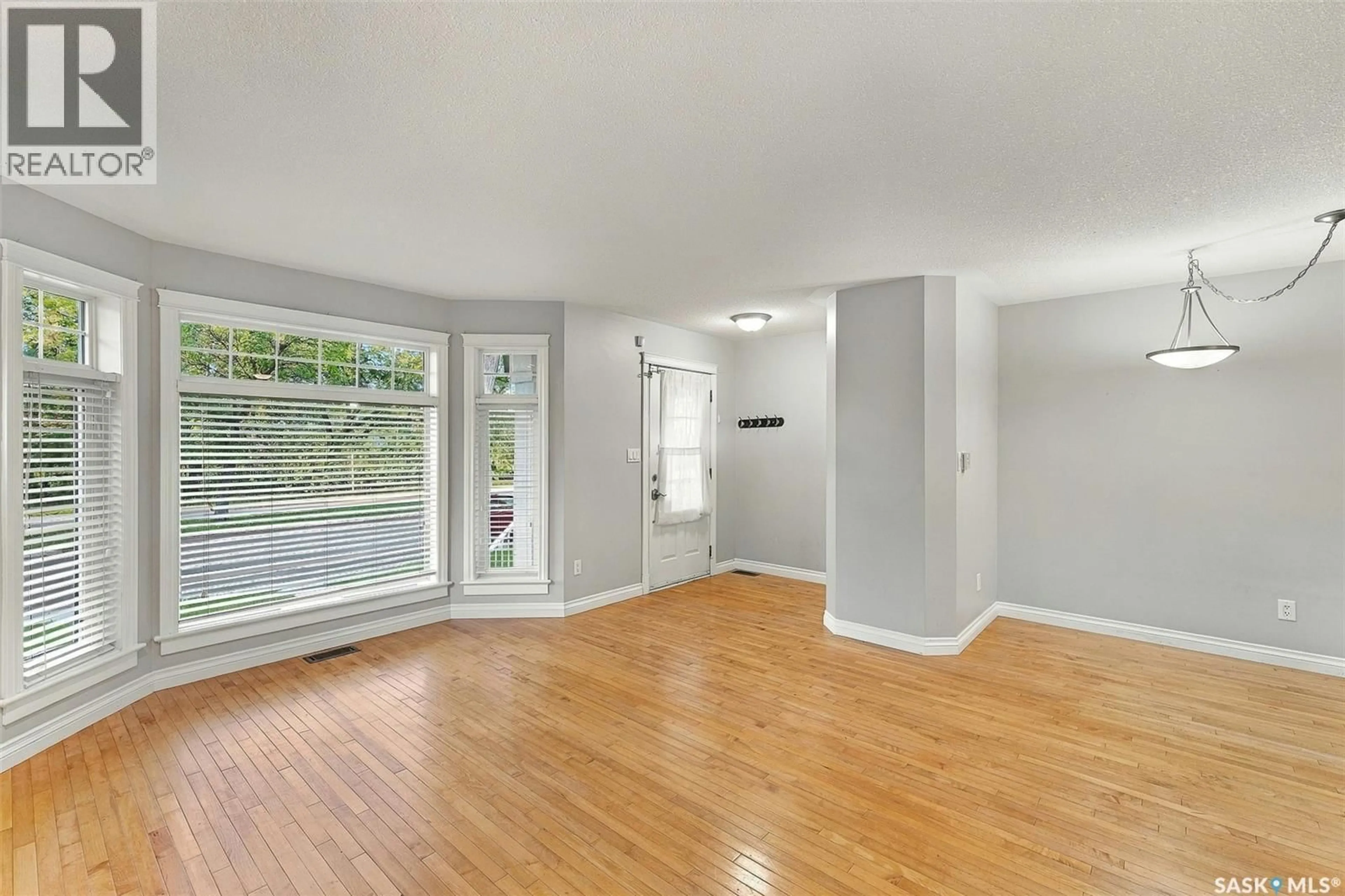 A pic of a room for 3917 VICTORIA AVENUE, Regina Saskatchewan S4T1M7