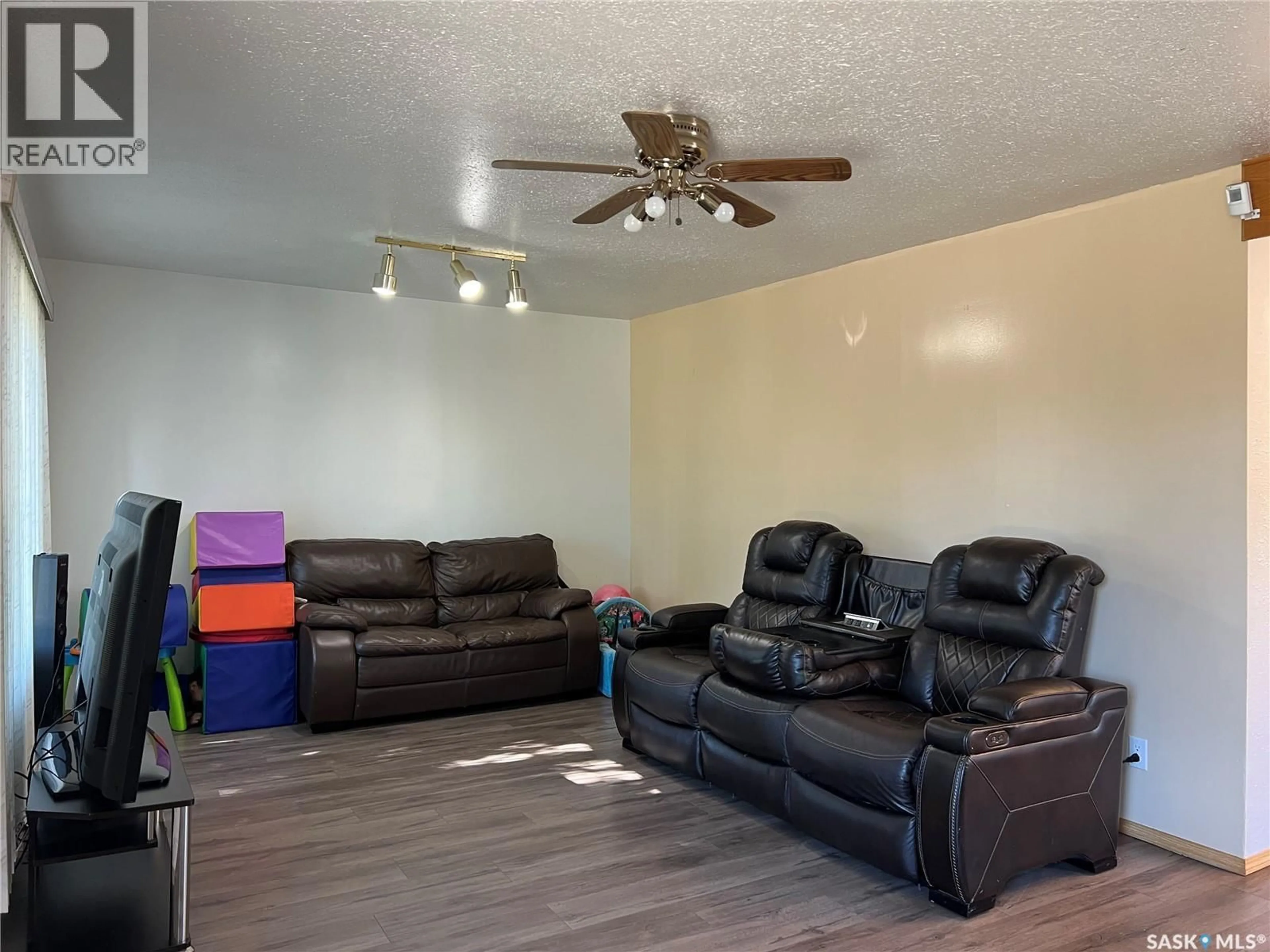 Living room with furniture, unknown for 515 3RD AVENUE, Meadow Lake Saskatchewan S9X1B2