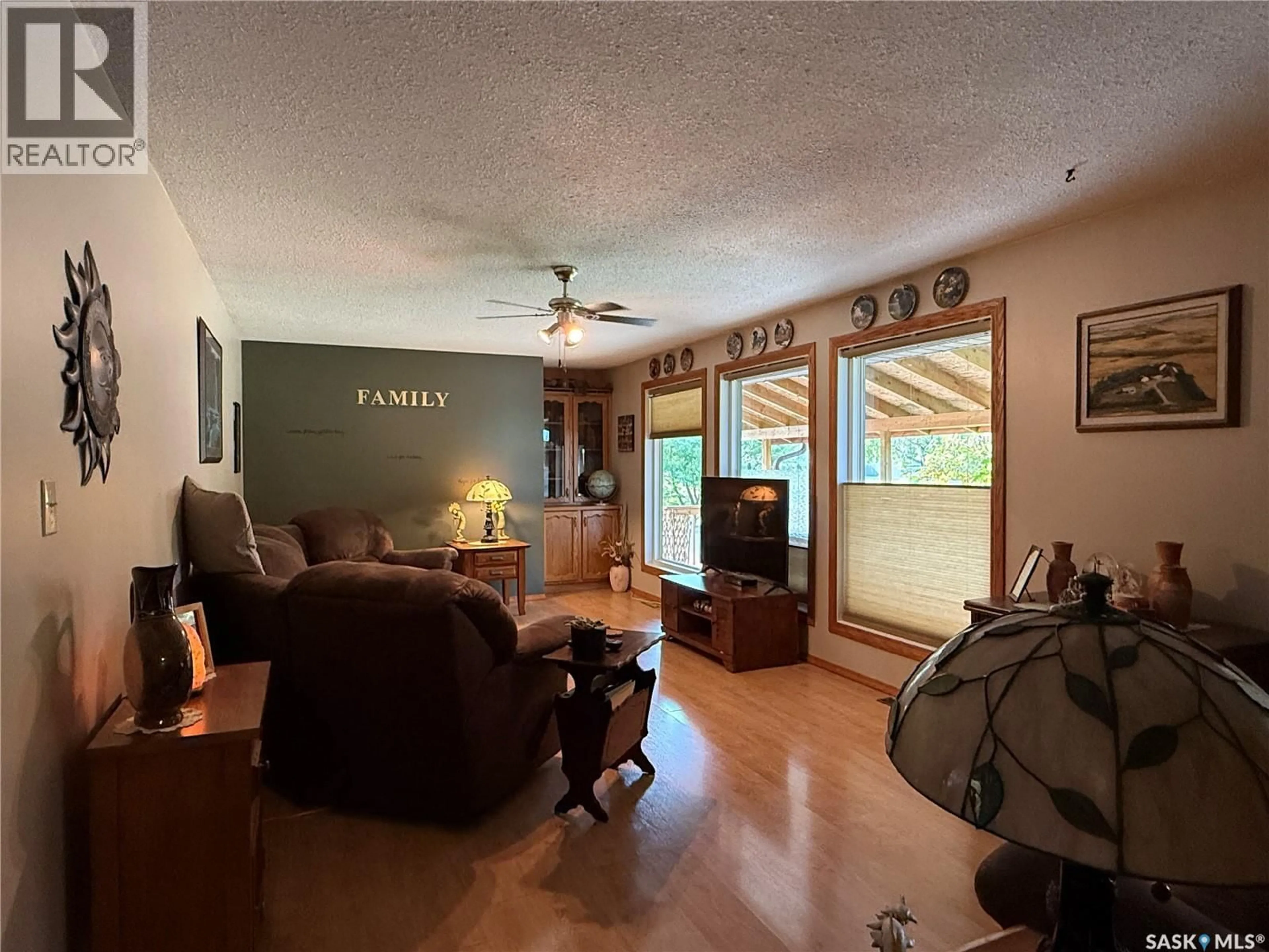 Living room with furniture, unknown for 912 RAILWAY AVENUE, Loon Lake Saskatchewan S0M1L0